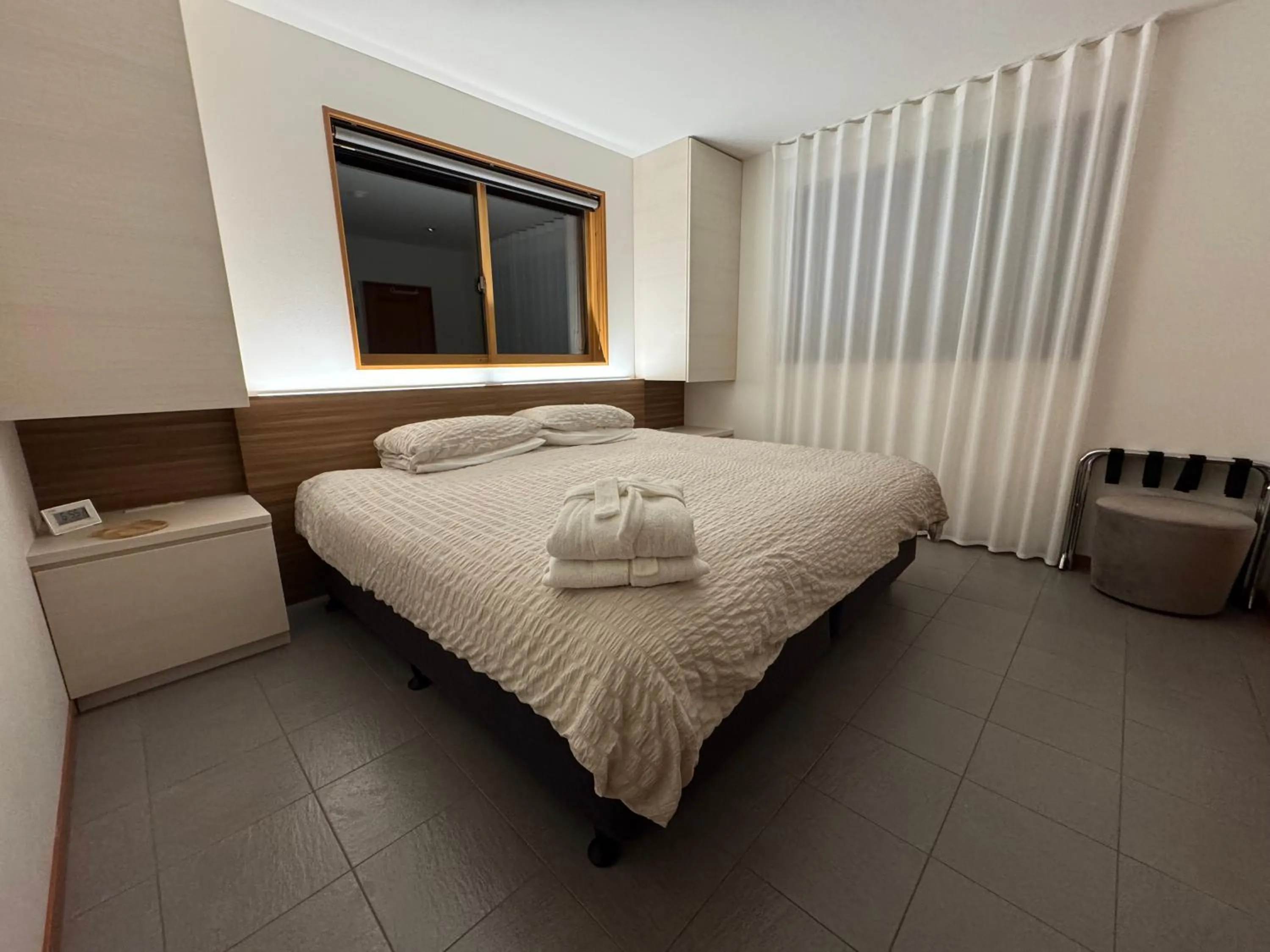 Bedroom, Bed in Bears Den Mountain Lodge