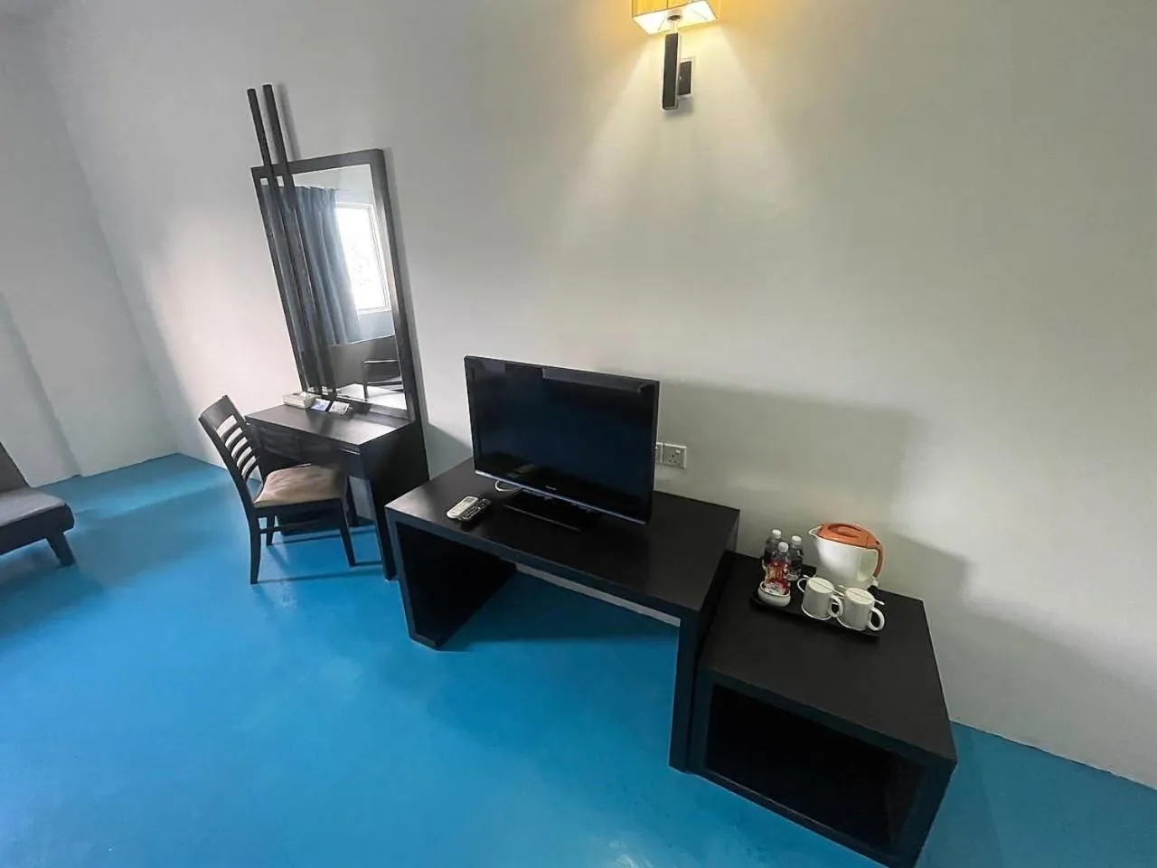 TV and multimedia in Kuala Melaka Inn