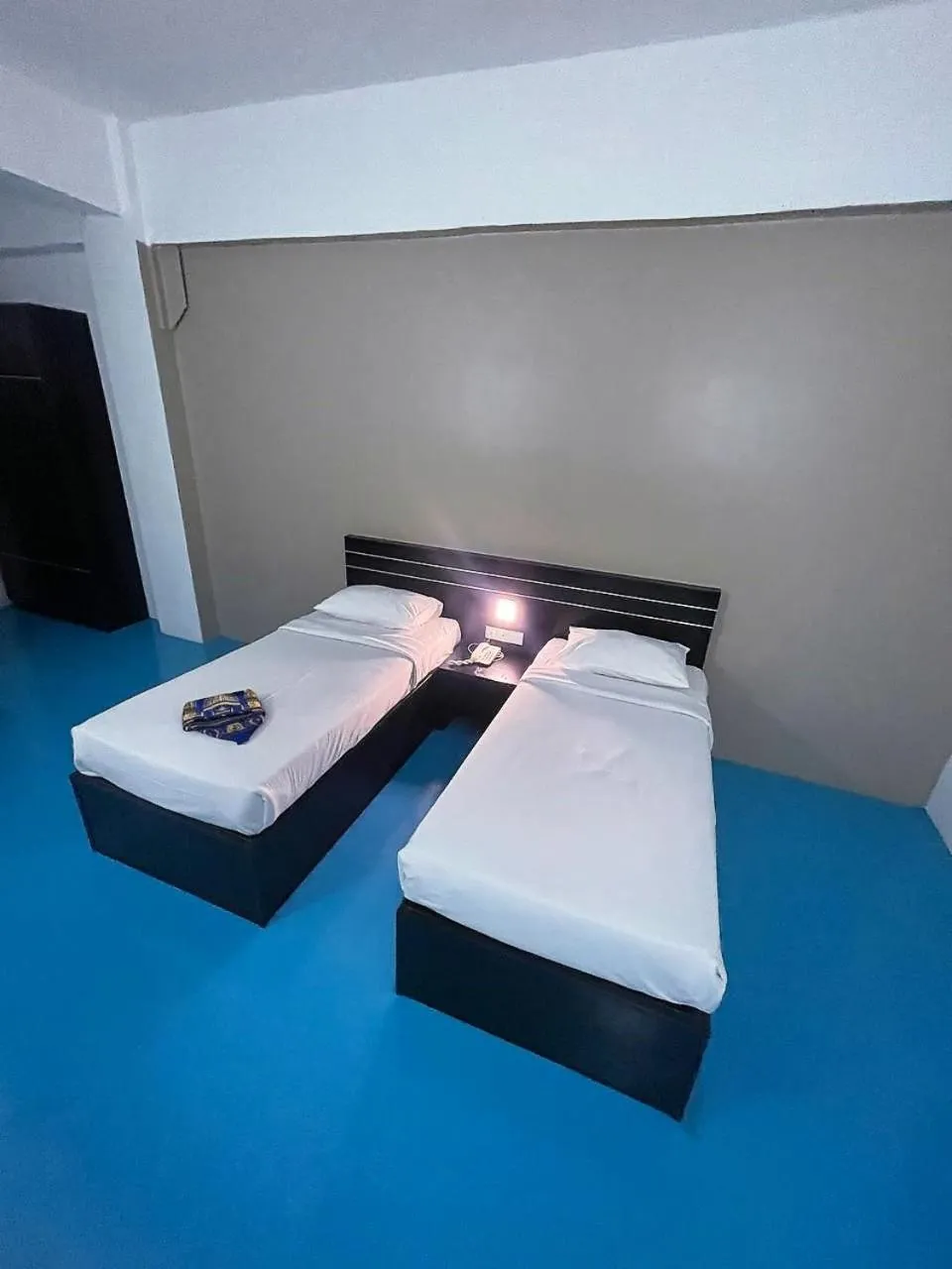 Bed in Kuala Melaka Inn