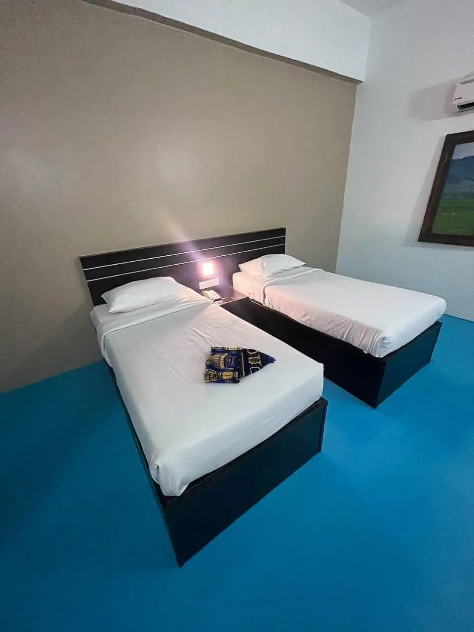 Bed in Kuala Melaka Inn