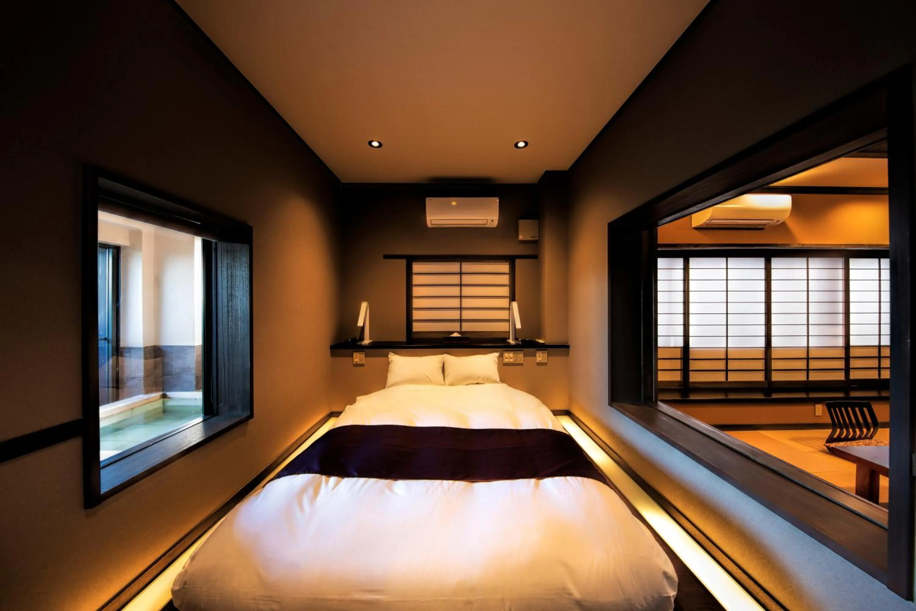 Bed in 伊豆高原の隠れ宿Syuhari守破離