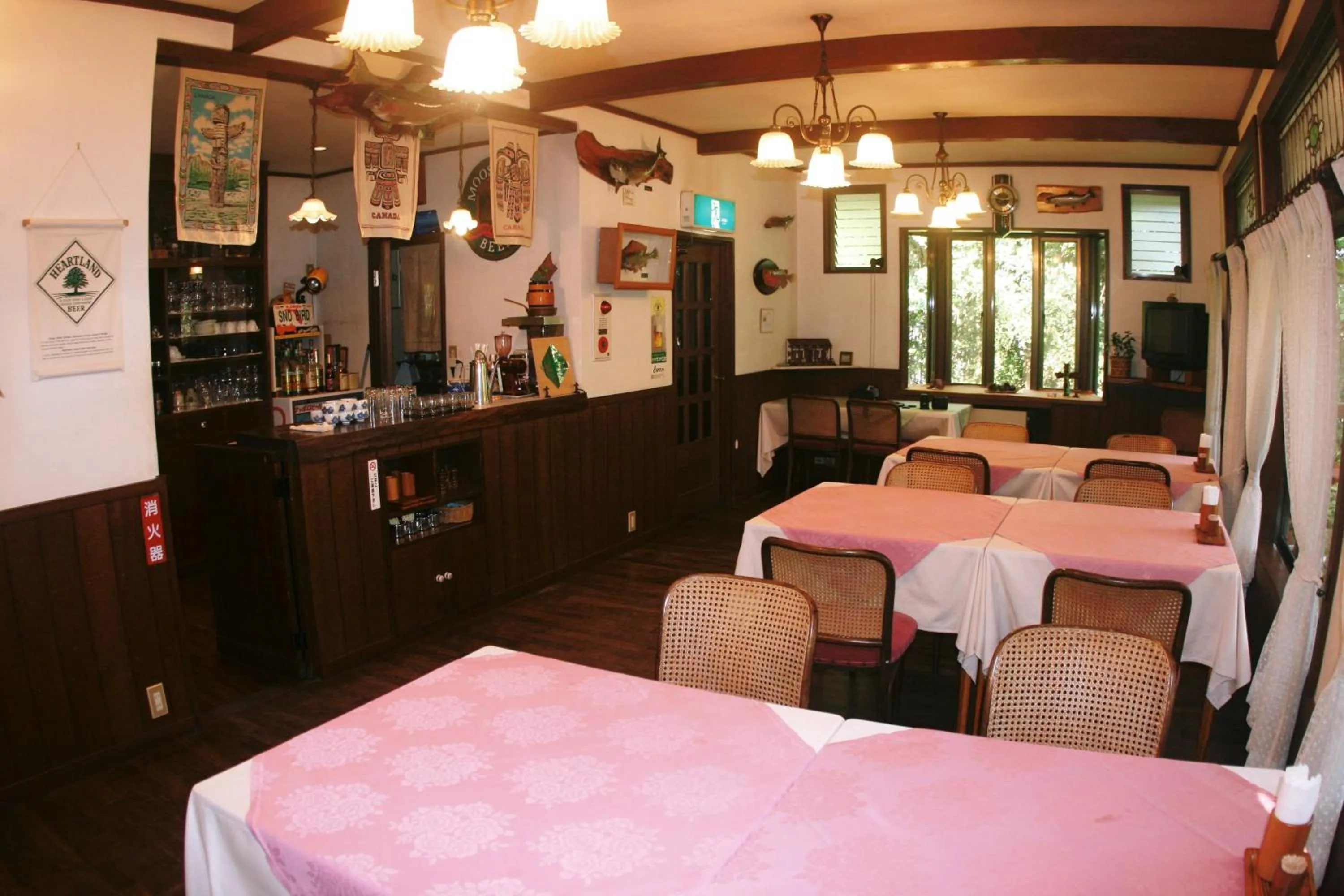 Restaurant/places to eat in Pension Totem Pole