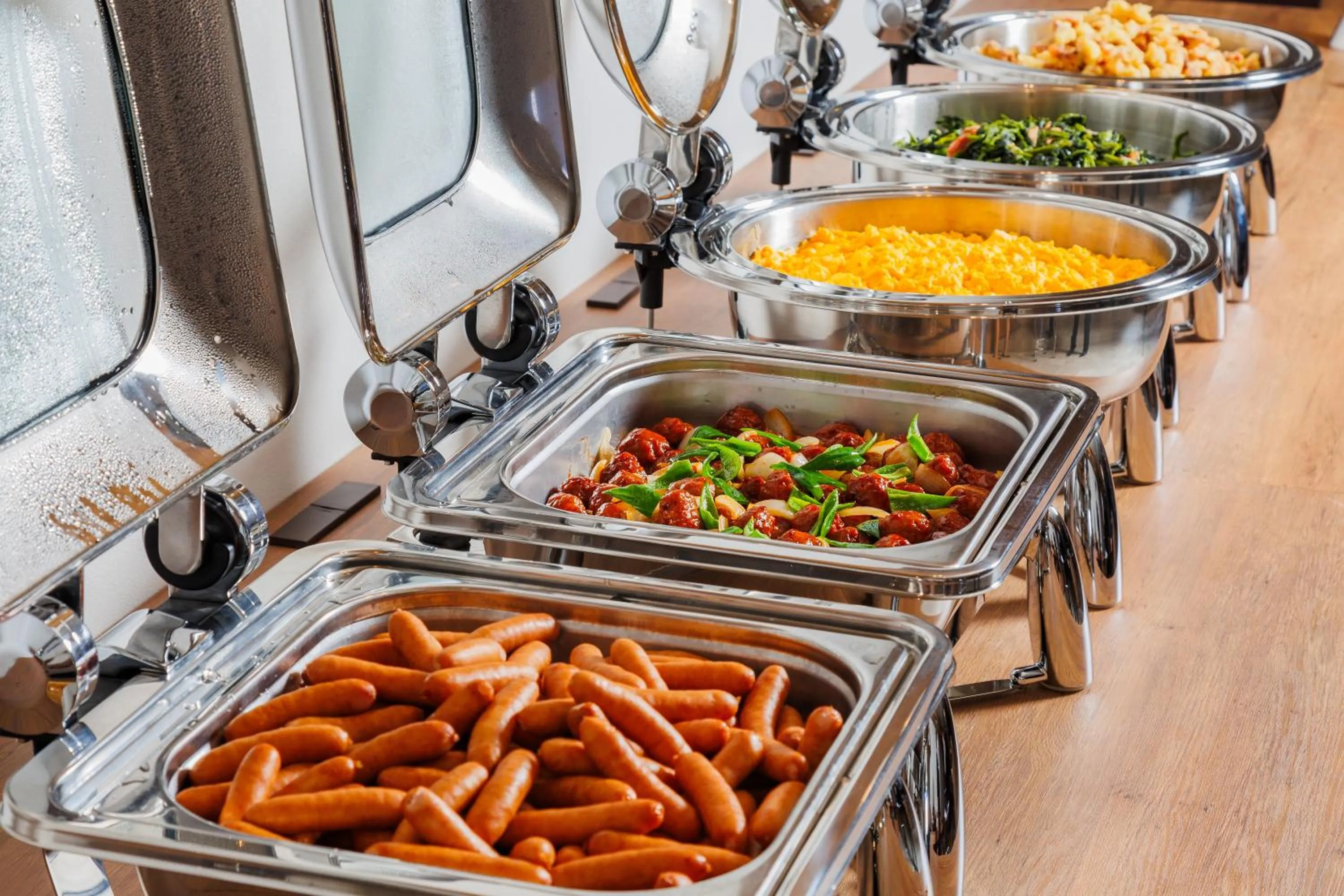 Breakfast in Tendo Hotel