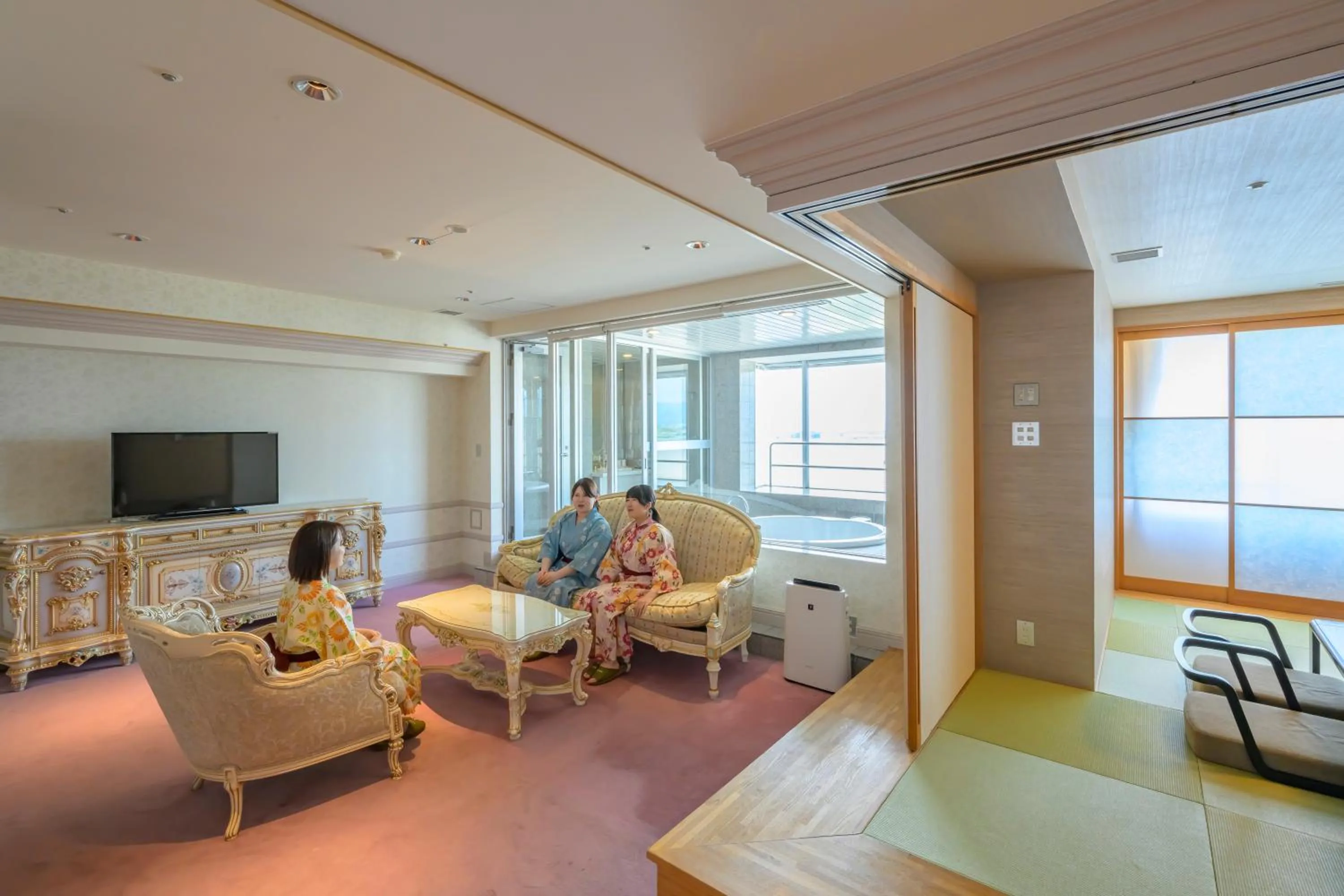 Photo of the whole room in Tendo Hotel