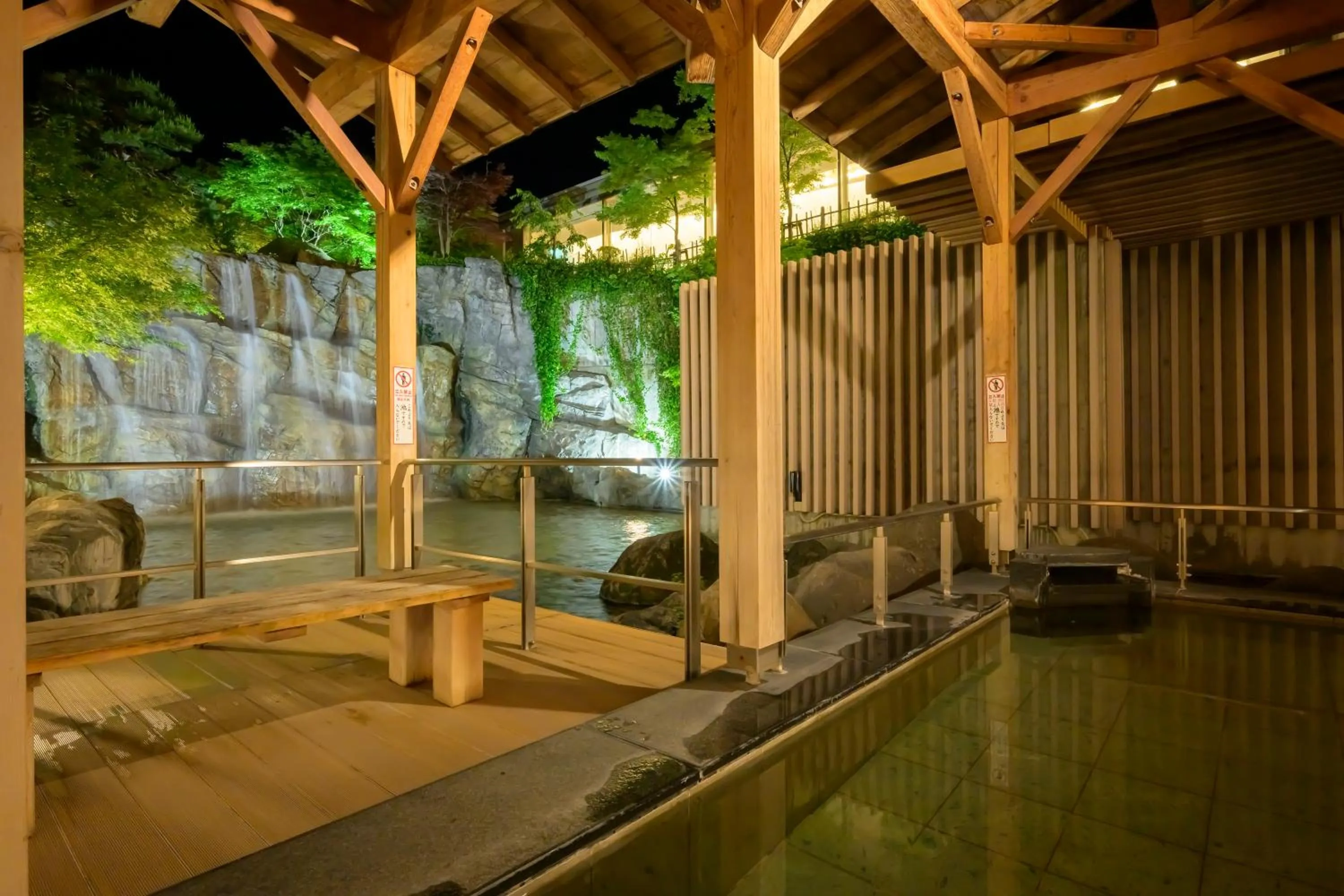 Open Air Bath in Tendo Hotel