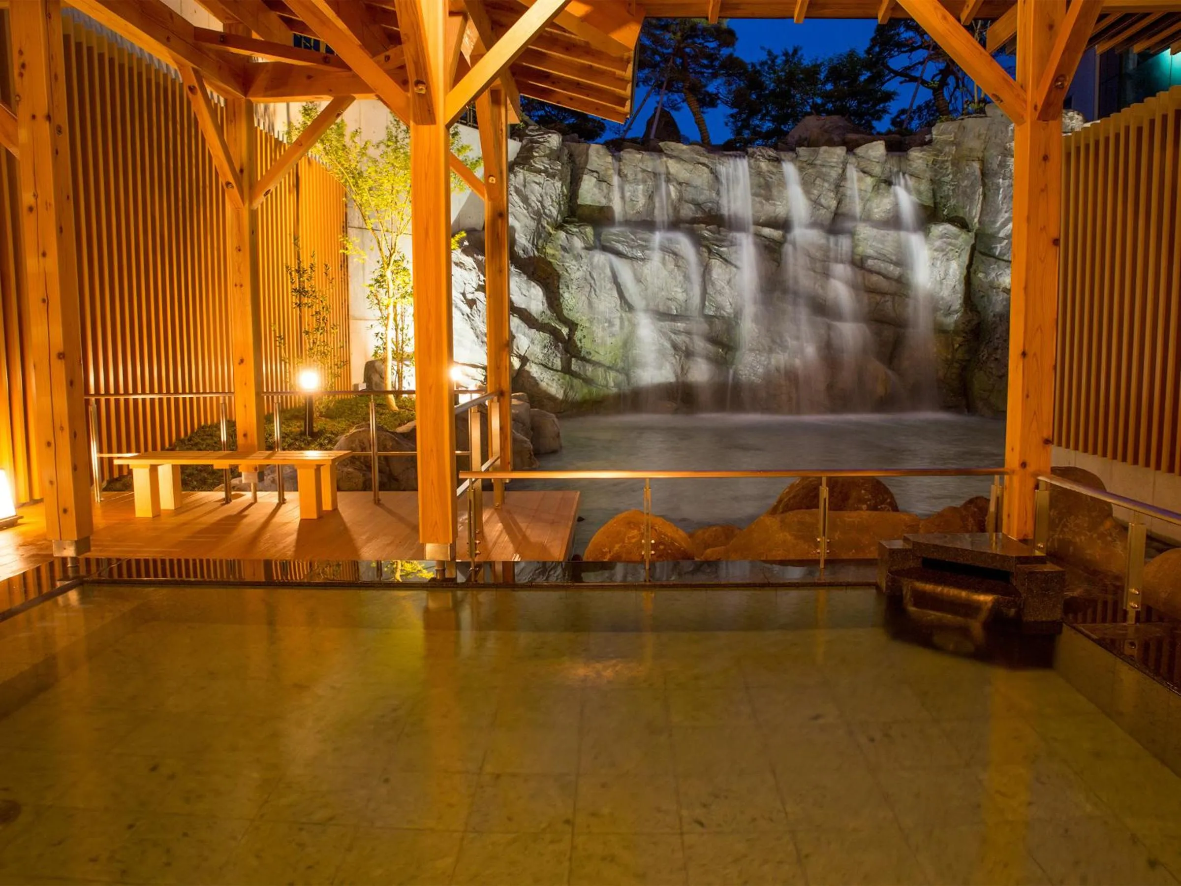 Open Air Bath in Tendo Hotel