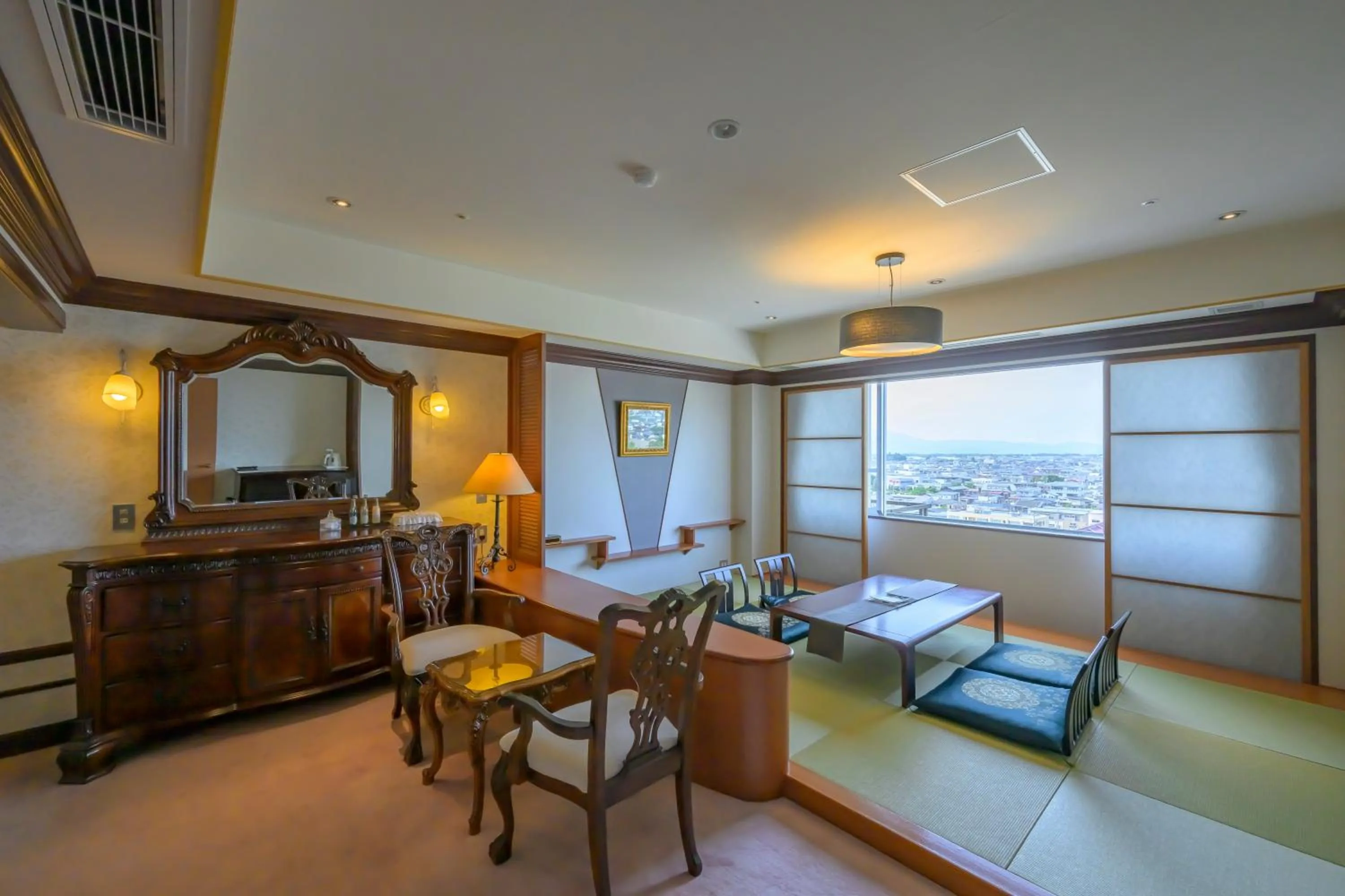 Photo of the whole room in Tendo Hotel