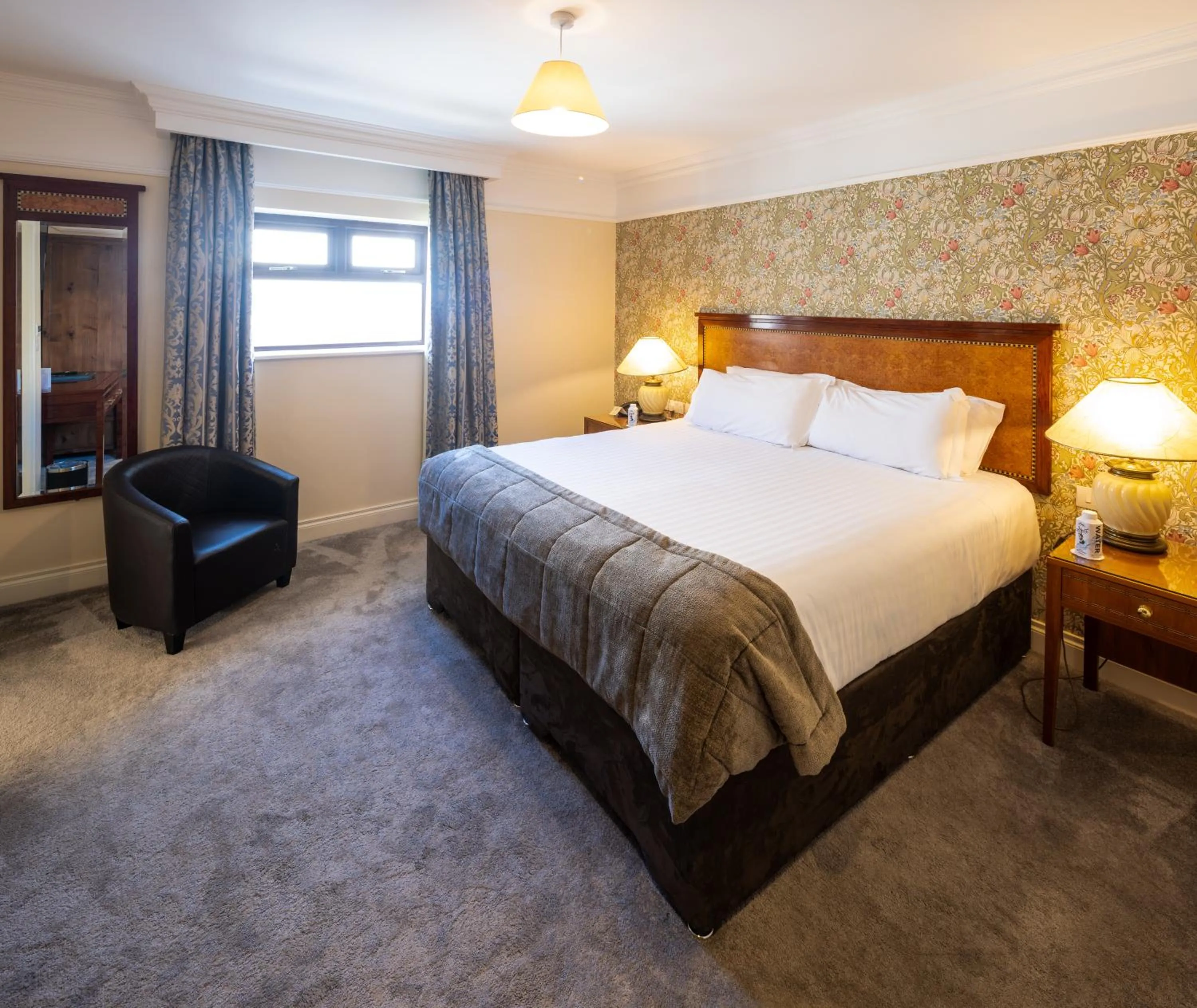 Bedroom, Bed in West Cork Hotel