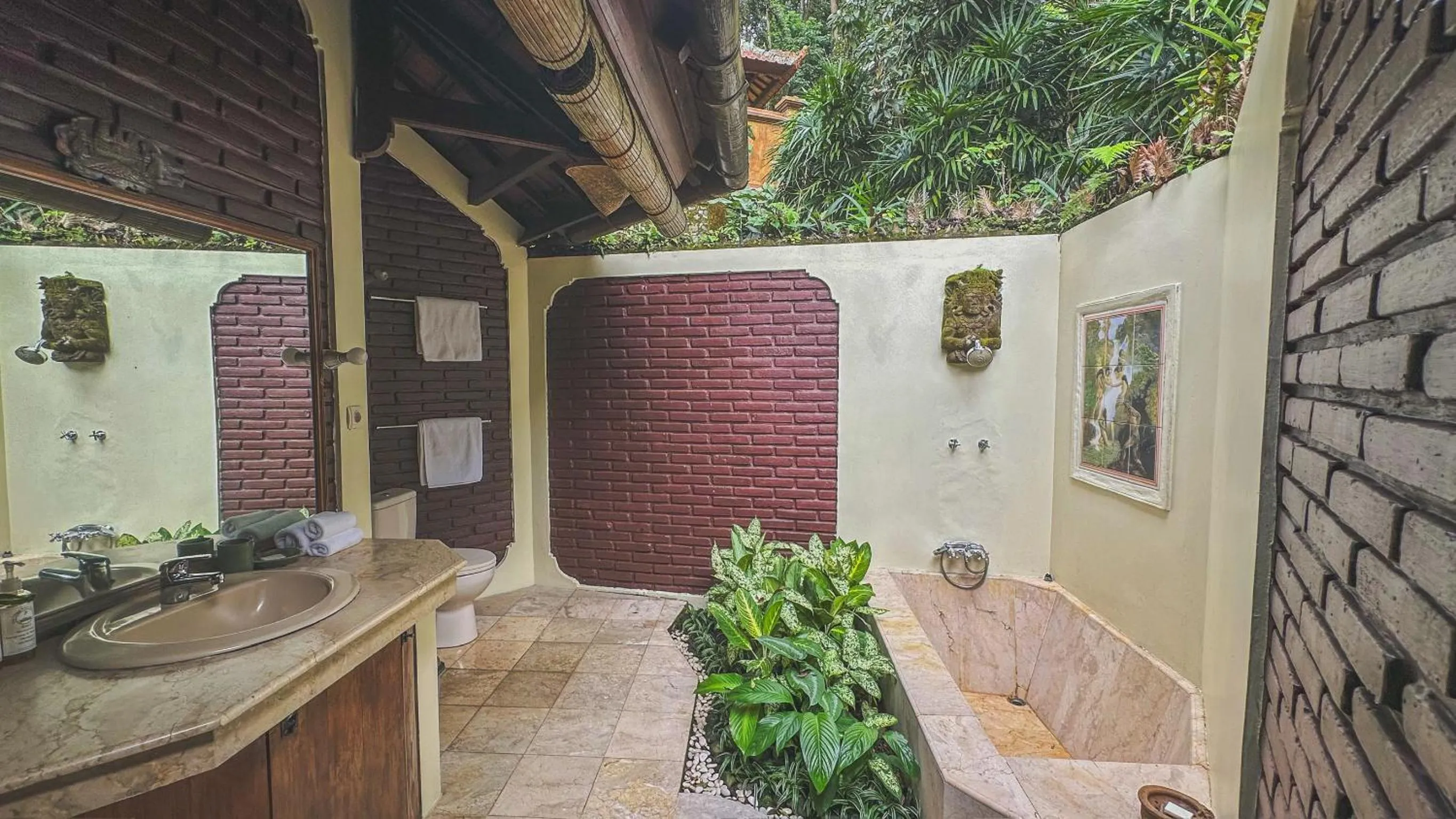 Bathroom in Tirtagangga Water Palace Villas