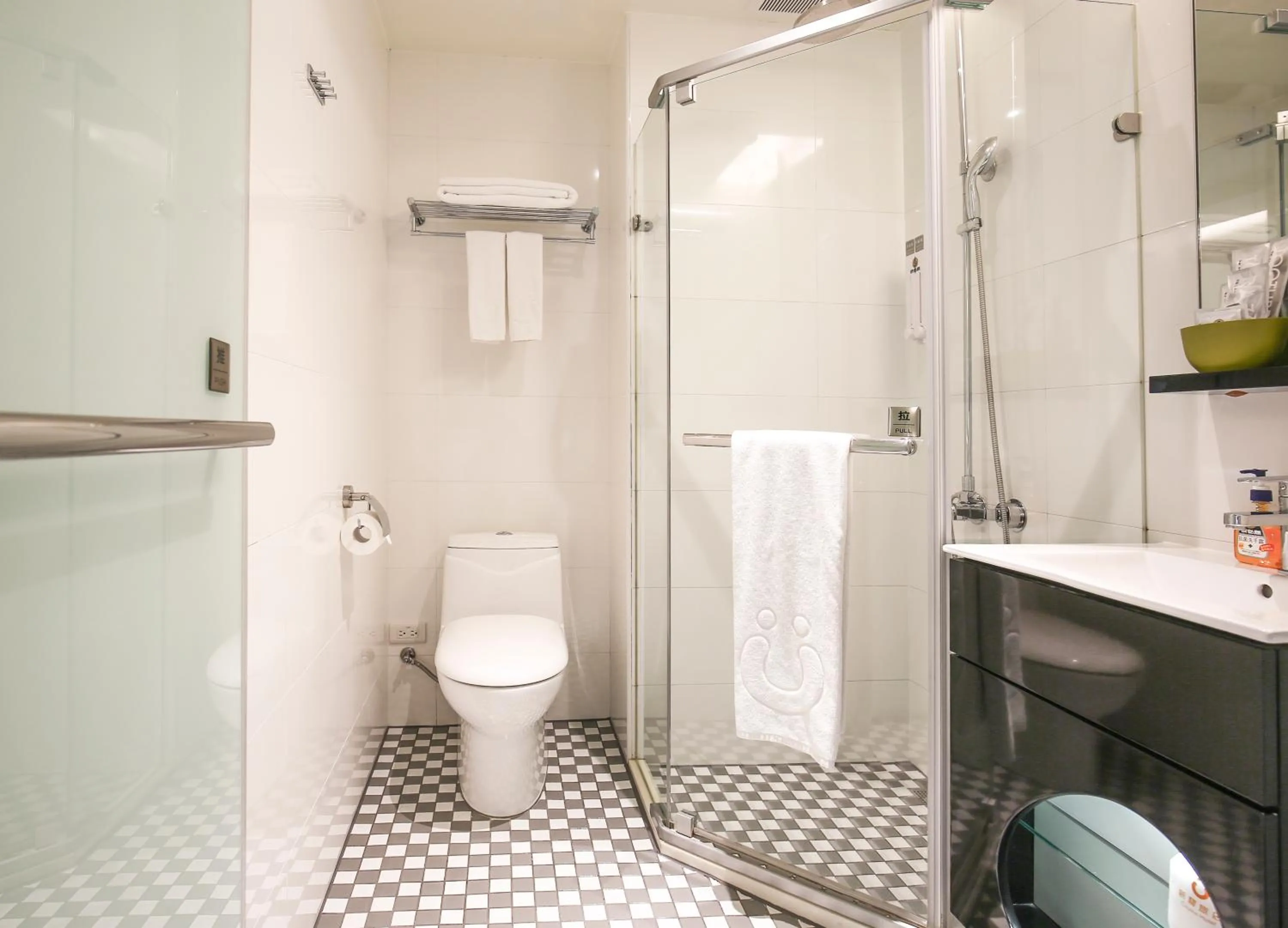 Bathroom in CityInn Hotel Plus - Taichung Station Branch
