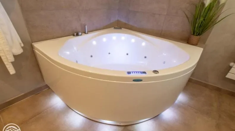 Le Paon Bleu Annecy Poisy