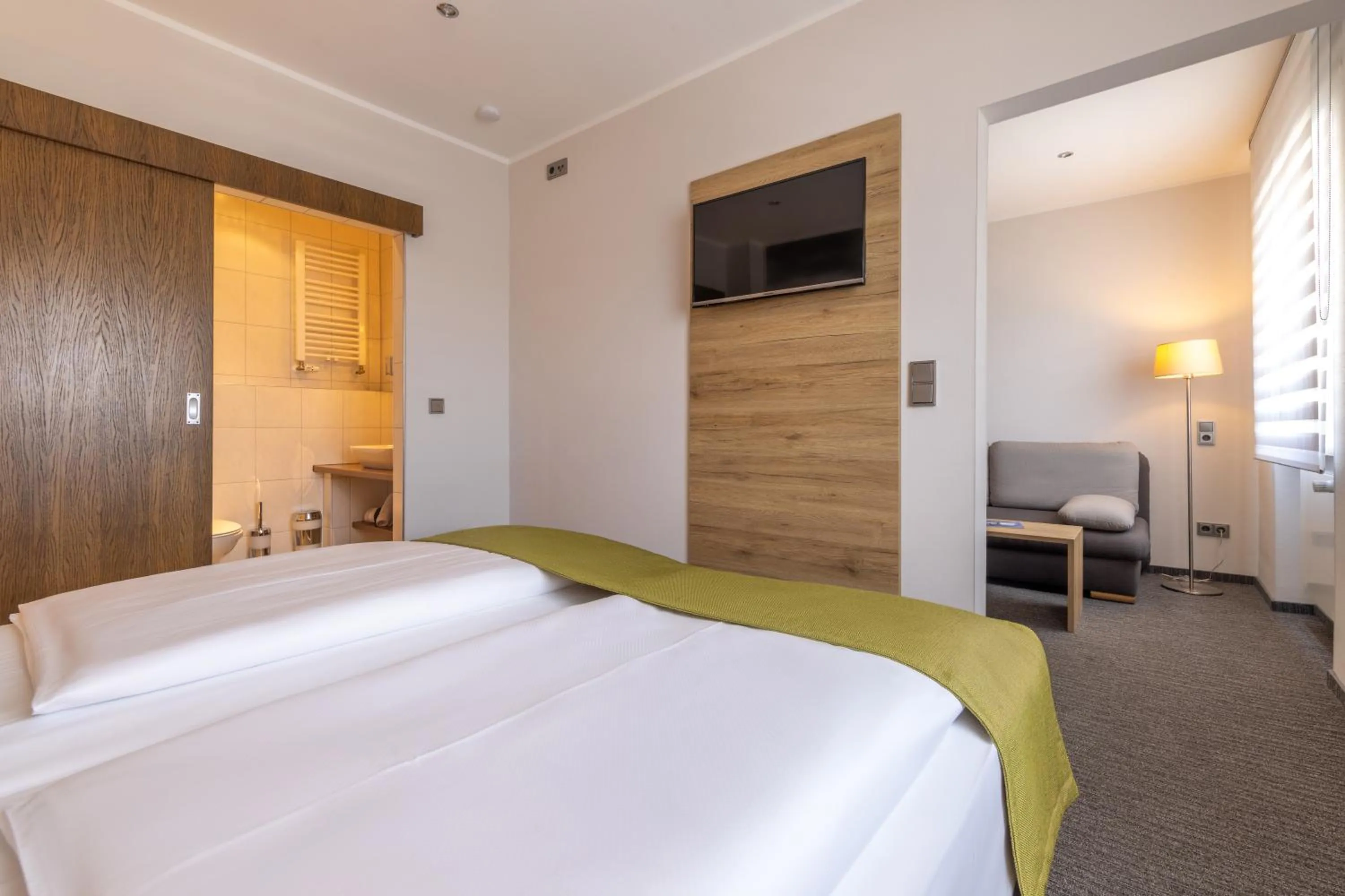 Photo of the whole room, Bed in Hotel Rose