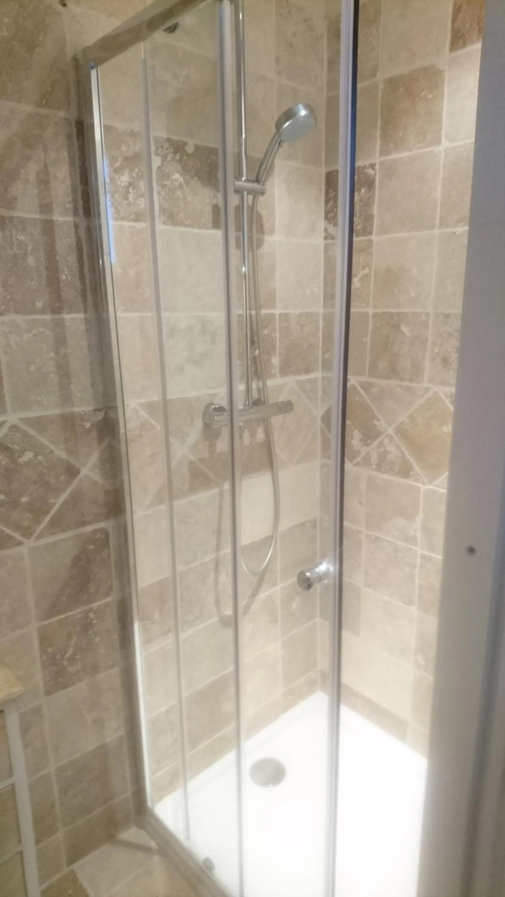 Shower in Le Grand Hotel