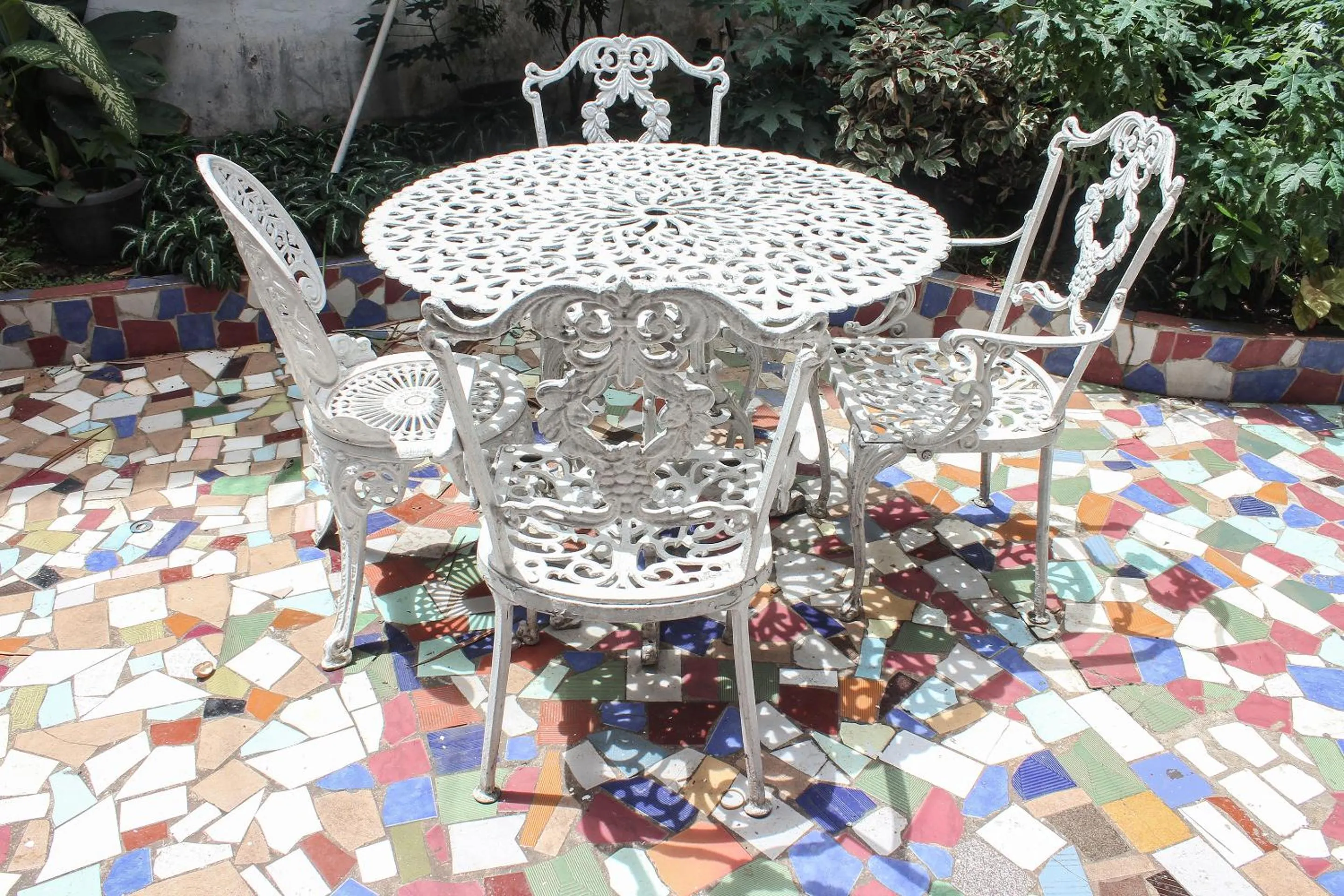 Restaurant/places to eat in OYO 146 Menteng Residence