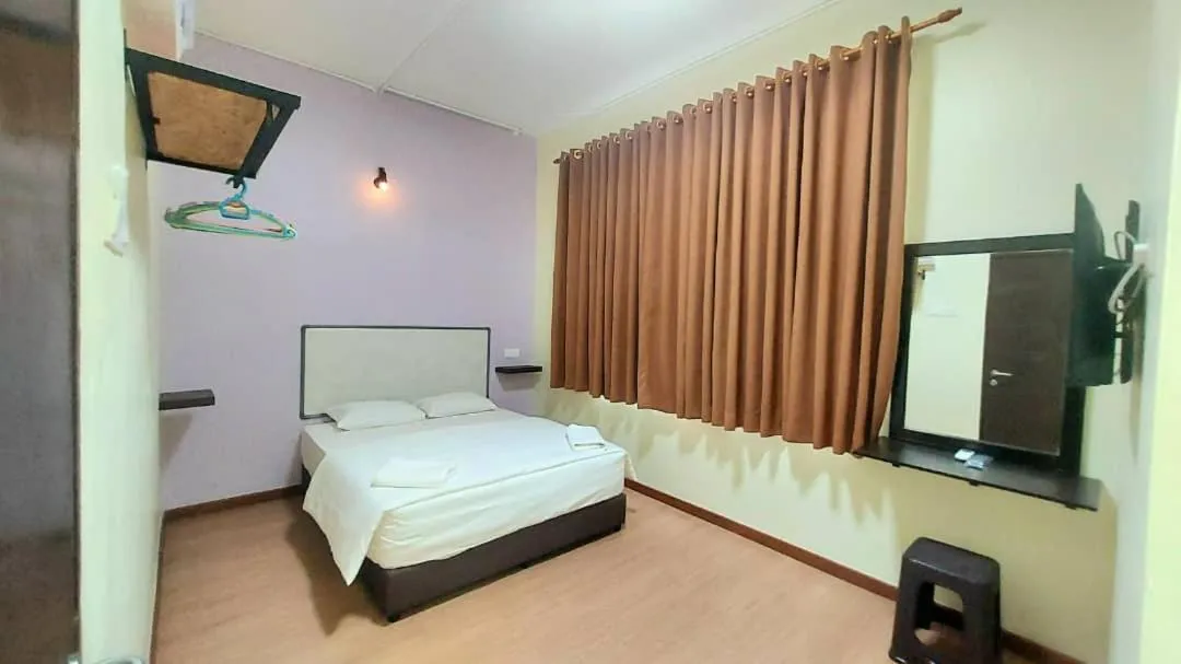 Bed in Hotel Bestari