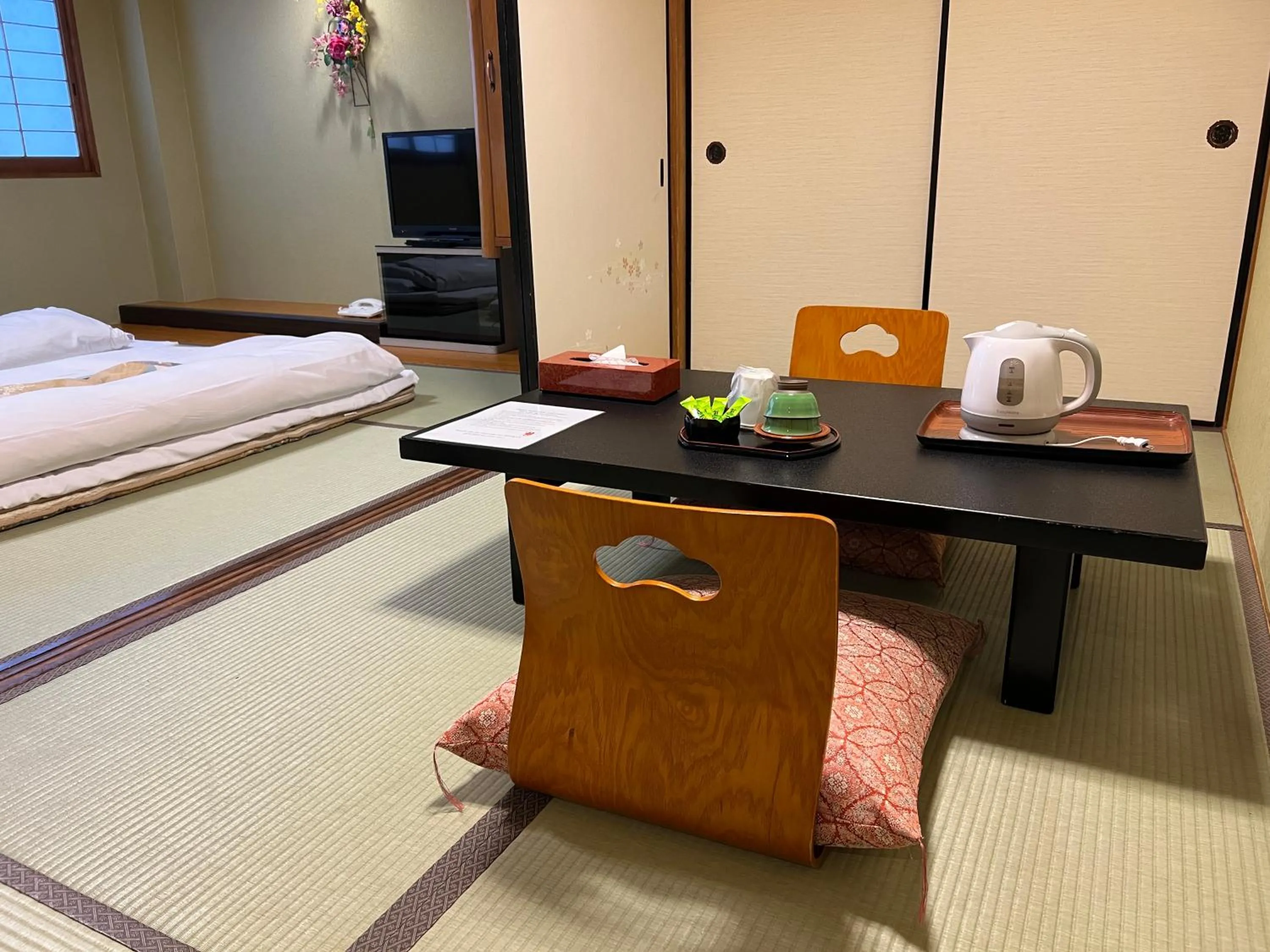 Seating area in Ryokan Kousen