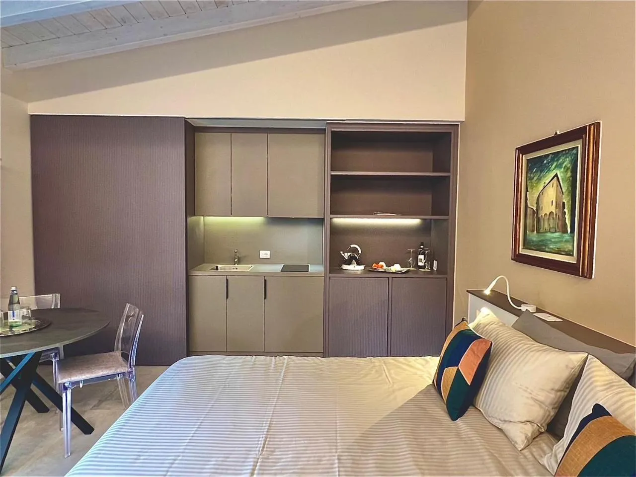 Bed in Villa Costantina with heated POOL