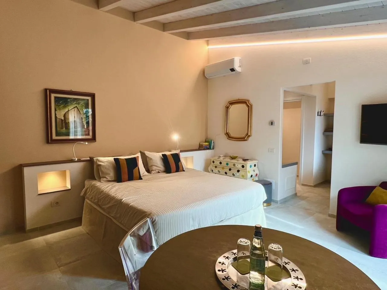 Bed in Villa Costantina with heated POOL