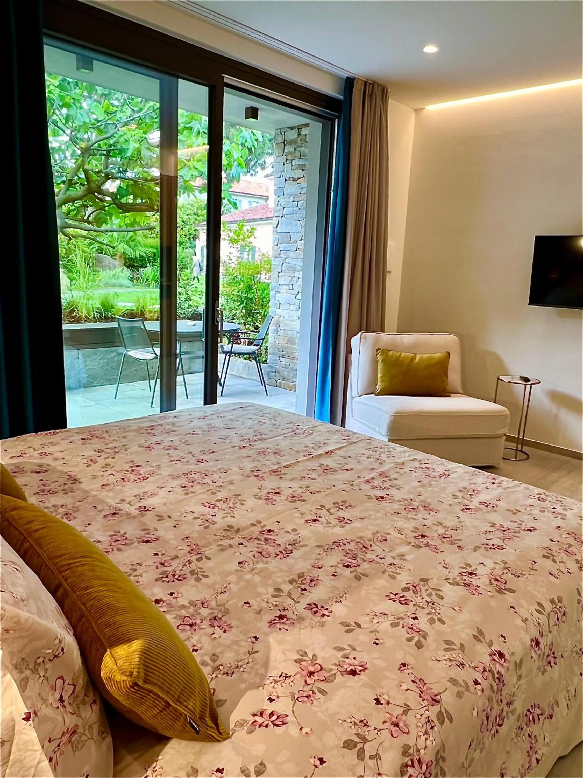 Bed in Villa Costantina with heated POOL