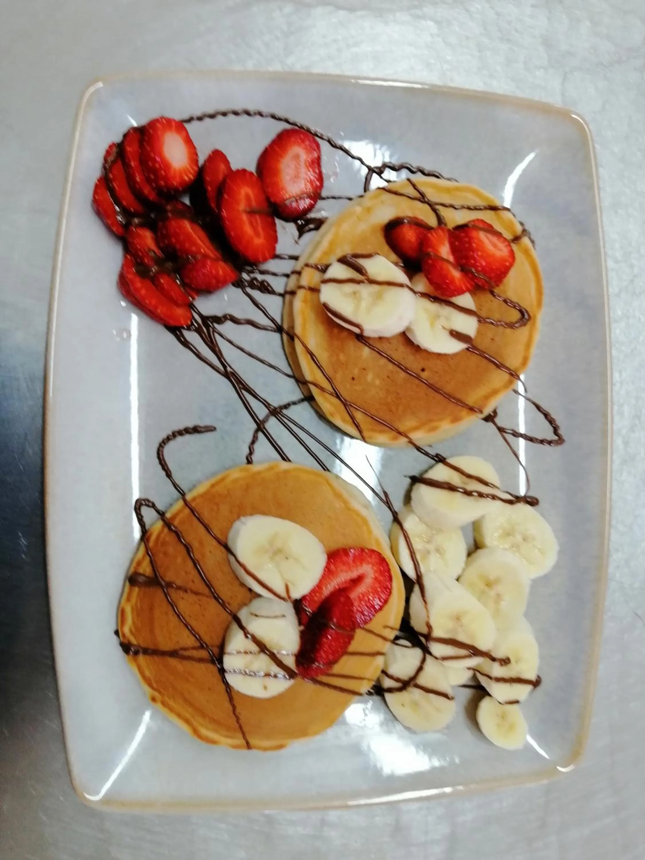 Breakfast in Elanthi Village Apartments