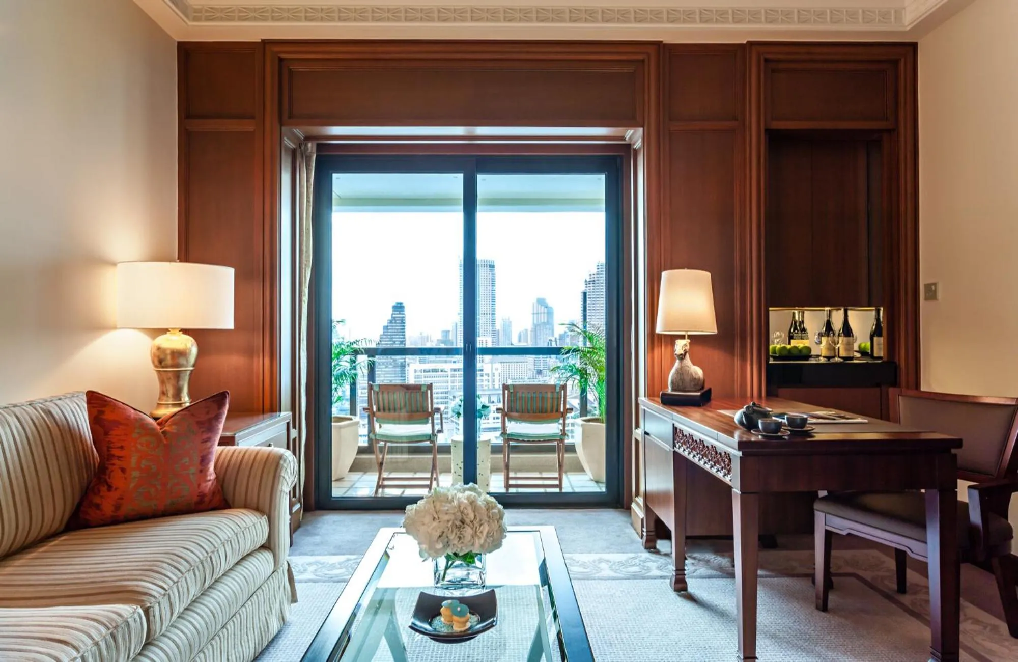 Living room in The Peninsula Bangkok