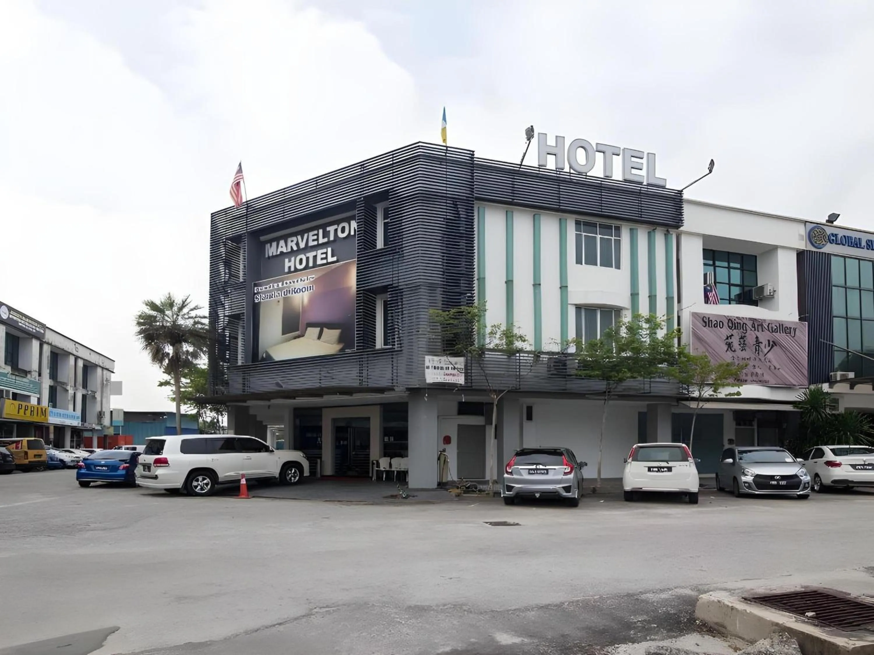Property building in Hotel O Marvelton Hotel