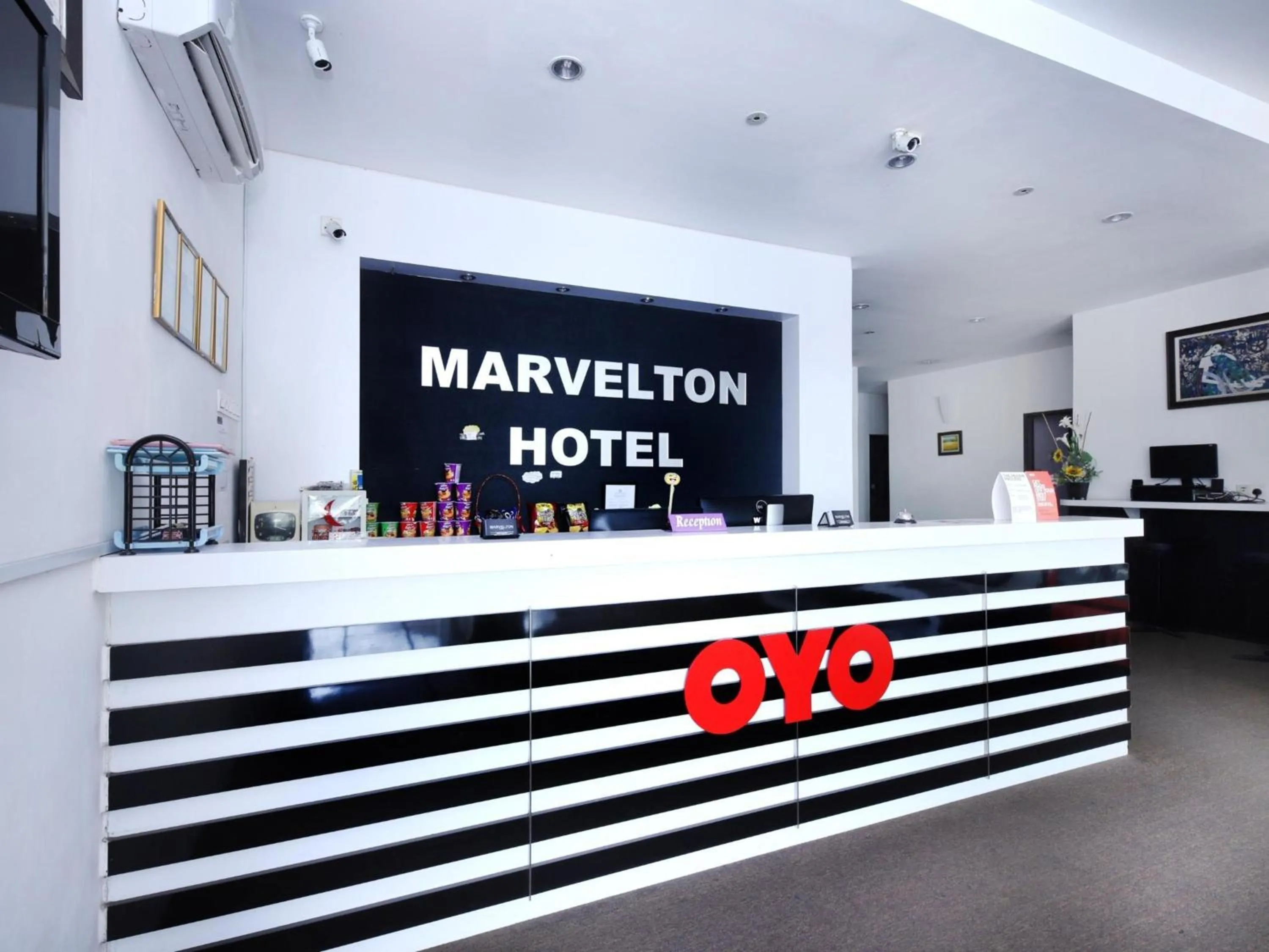 Lobby or reception in Hotel O Marvelton Hotel