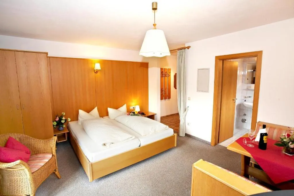 Bed in Gästehaus Hanna Teifel