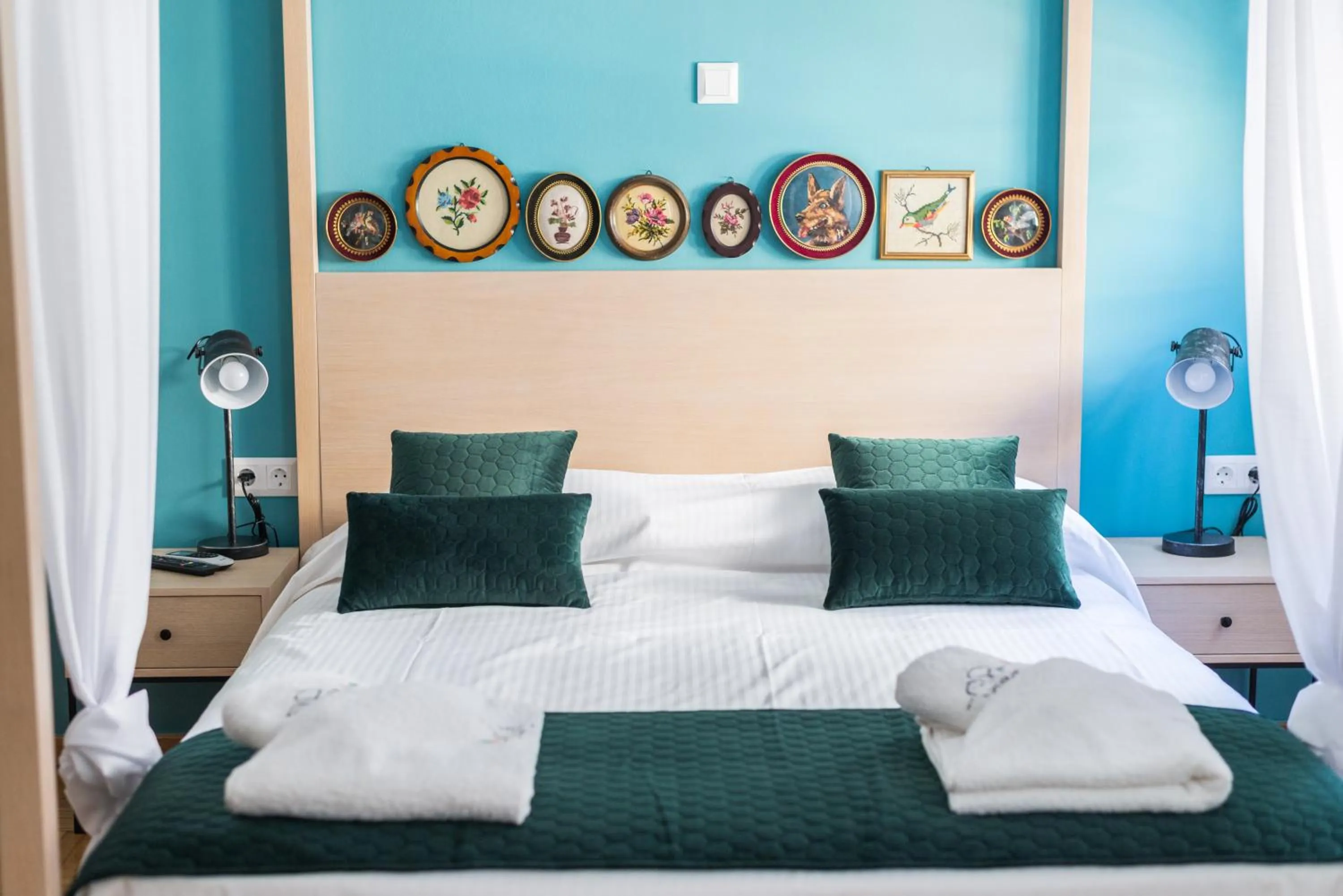 Photo of the whole room, Bed in Neratzia Rooms