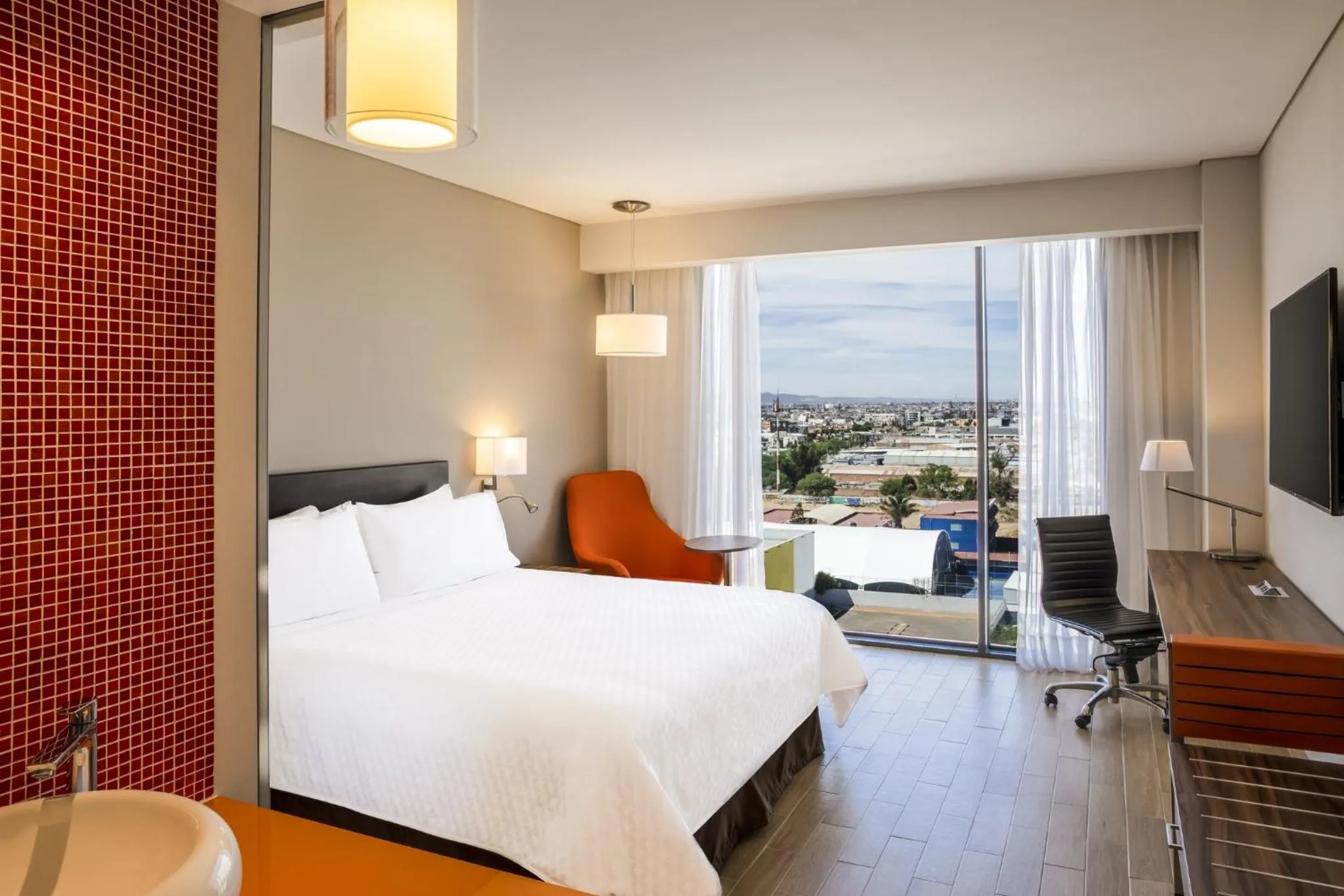 Bedroom, Bed in Fiesta Inn Aguascalientes Patio