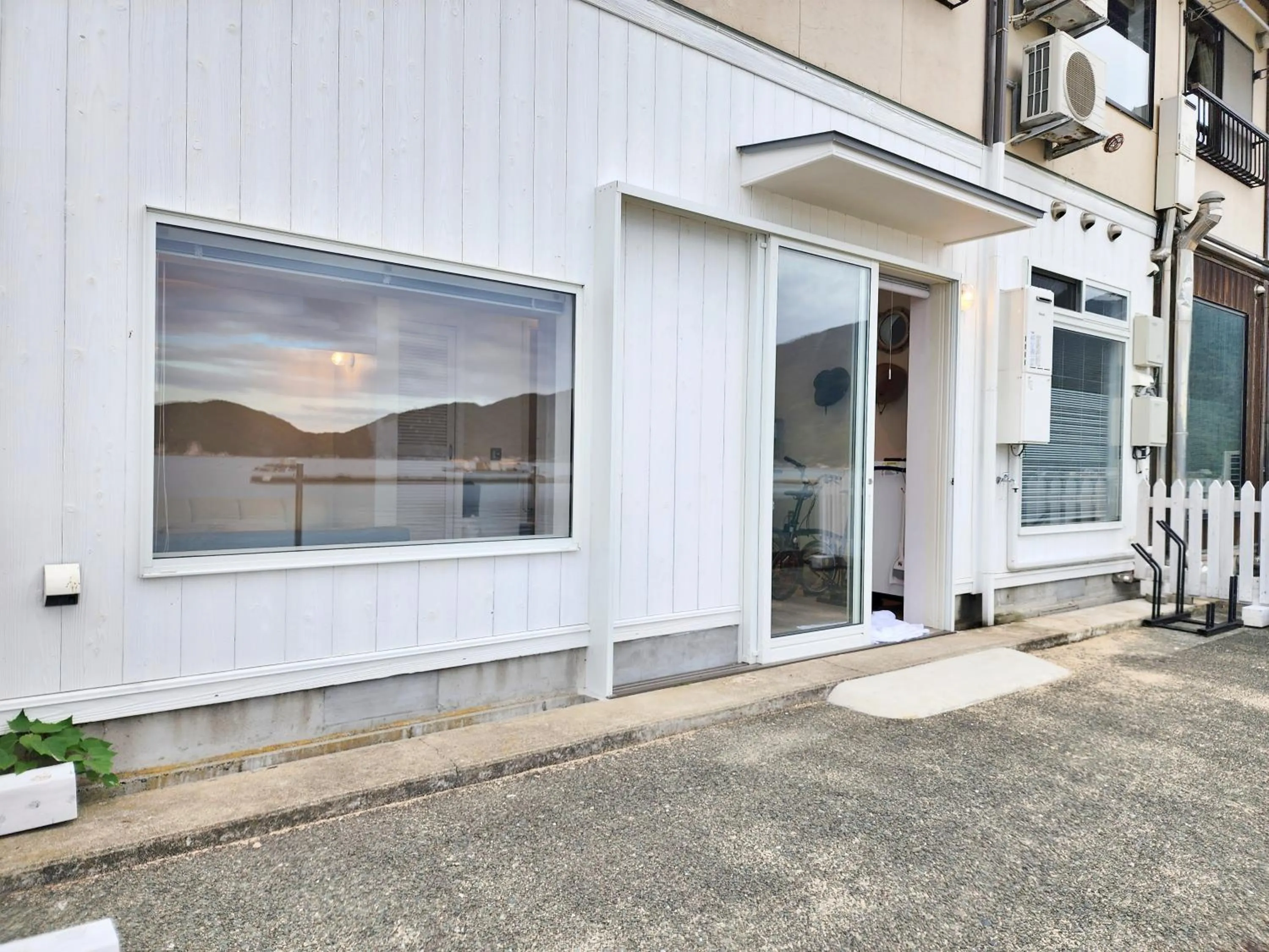 Photo of the whole room in Tsuruga Sazanami Resort Chobei