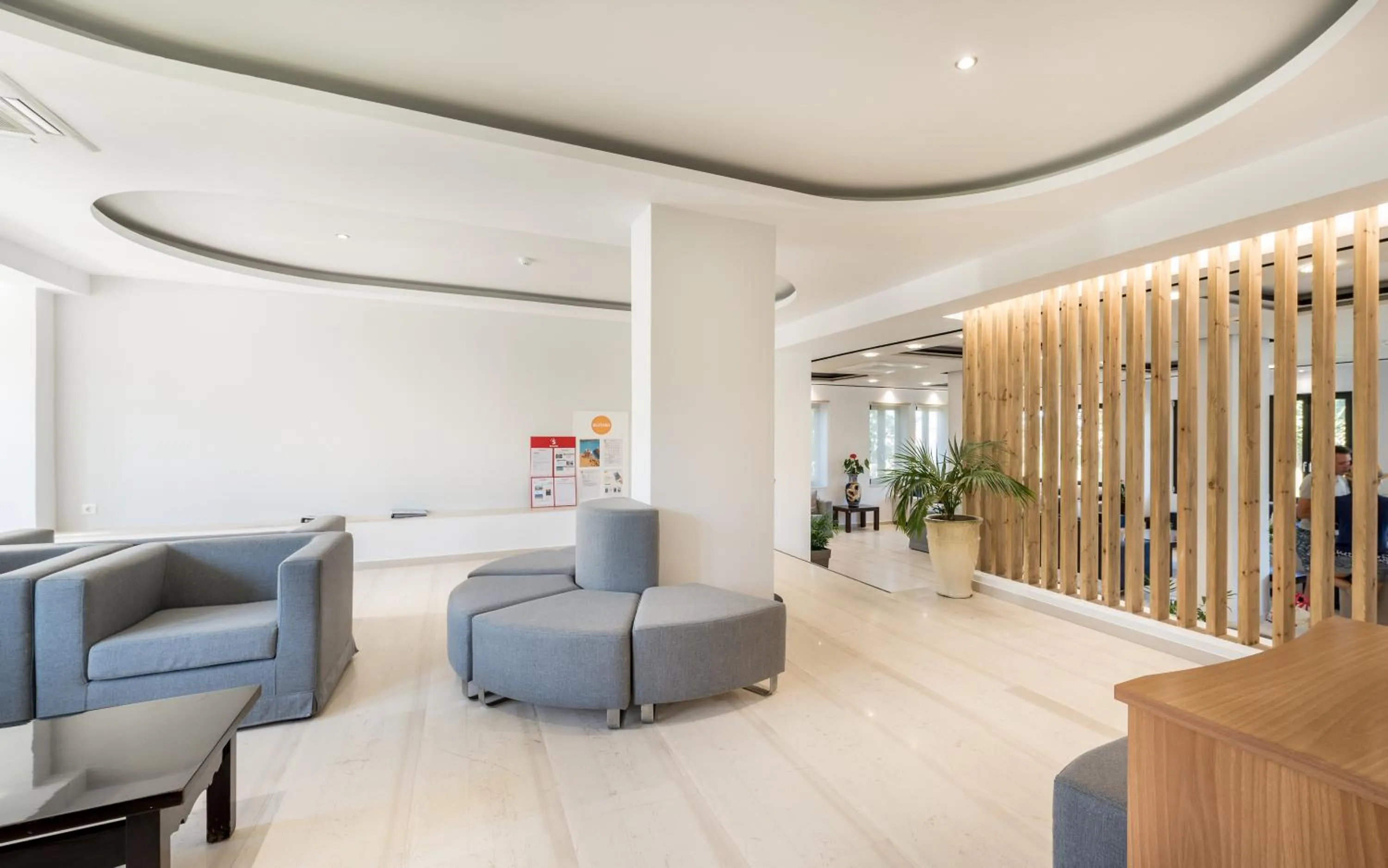 Library in Crystal Beach Hotel