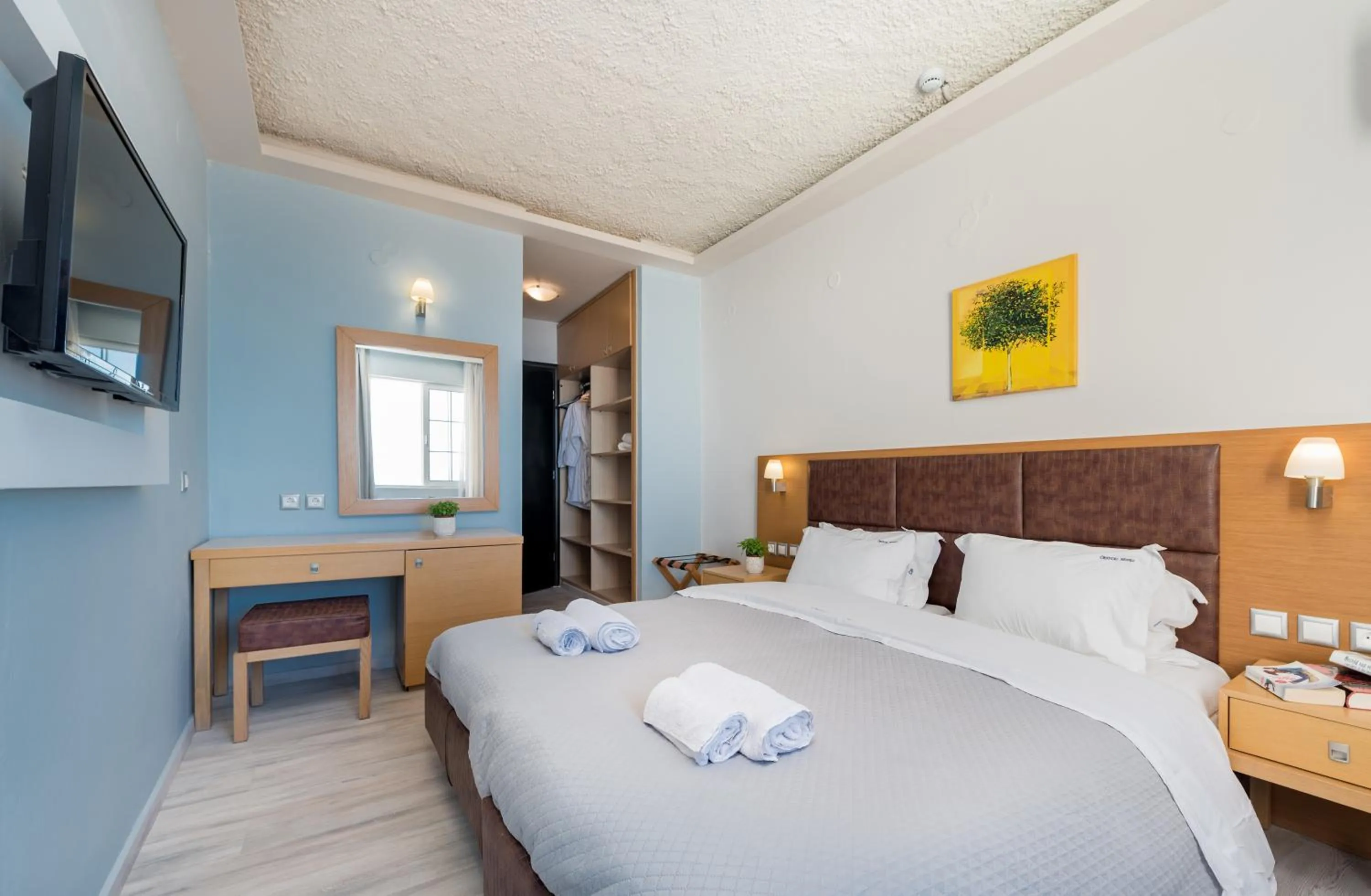 Bed in Crystal Beach Hotel