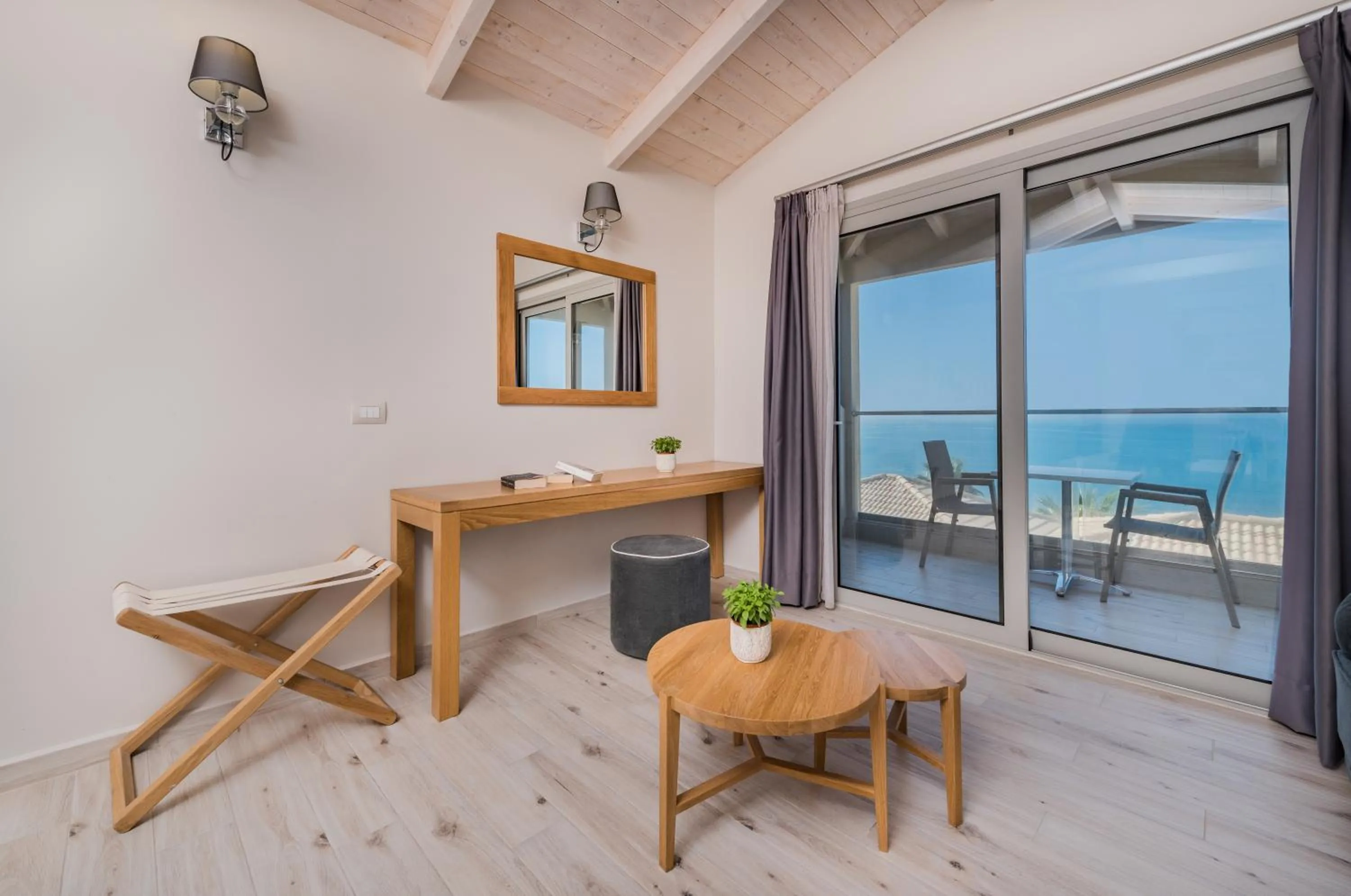 Balcony/Terrace in Crystal Beach Hotel