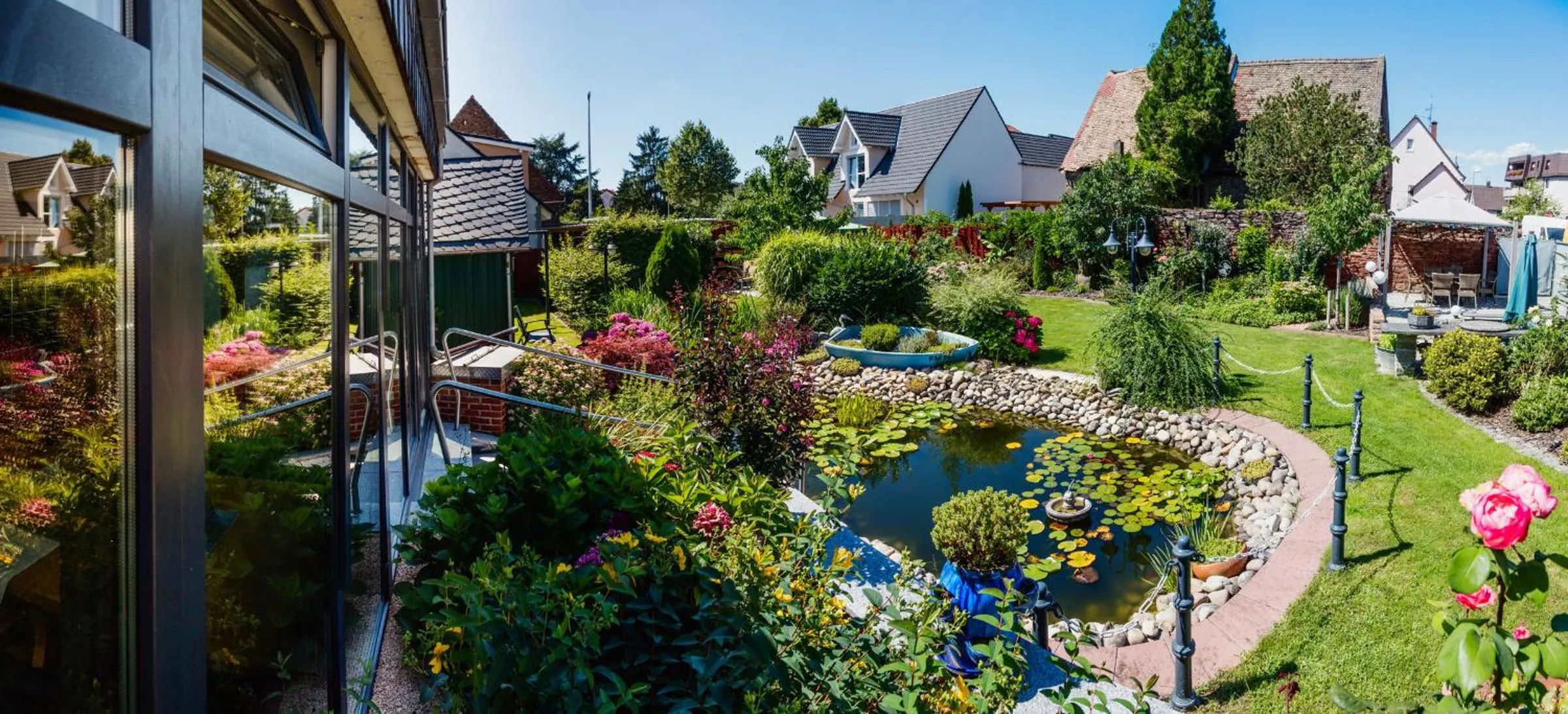 Garden view in Gasper Business & Garden Hotel