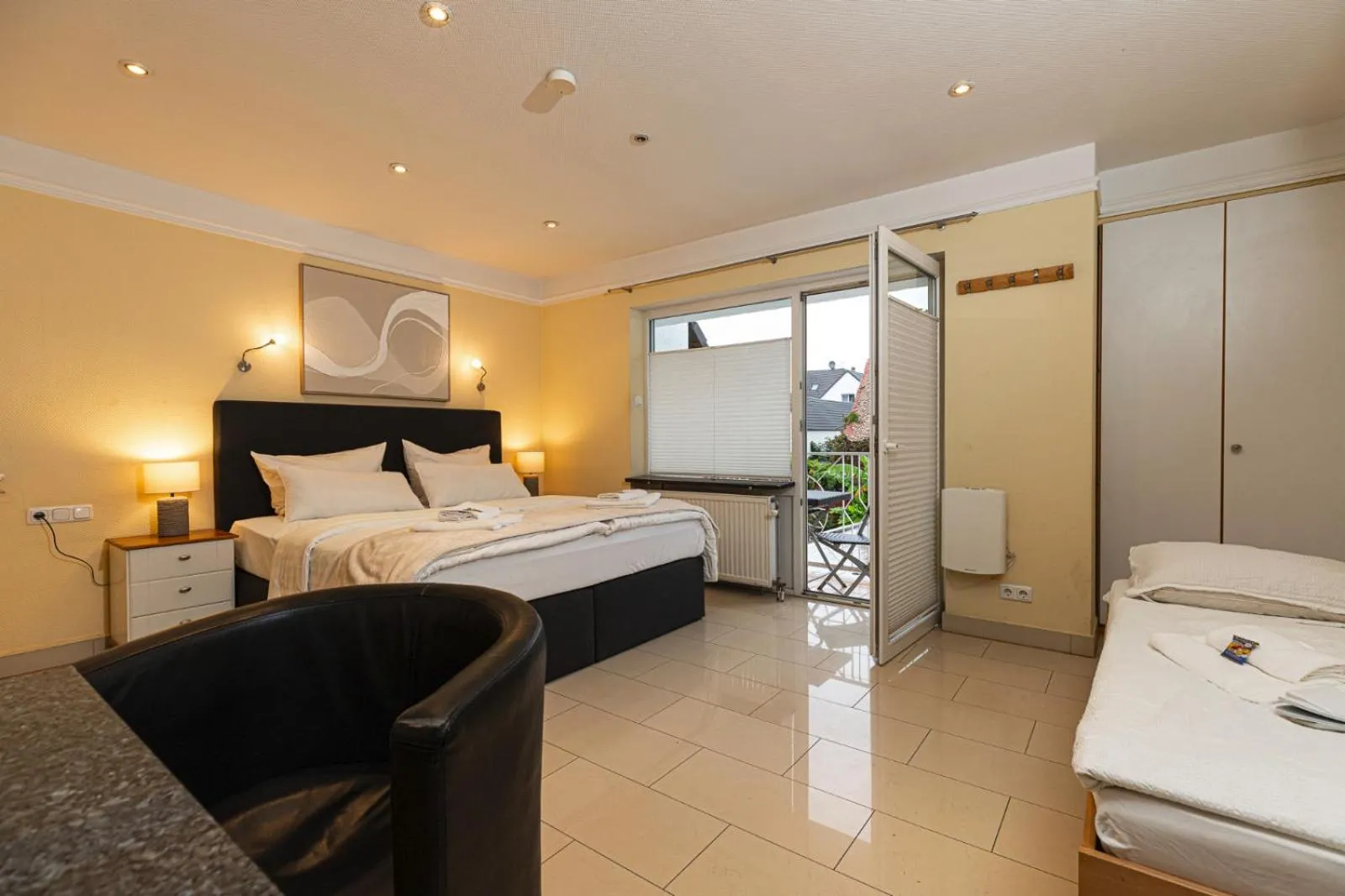 Bed in Business Pension Gasper