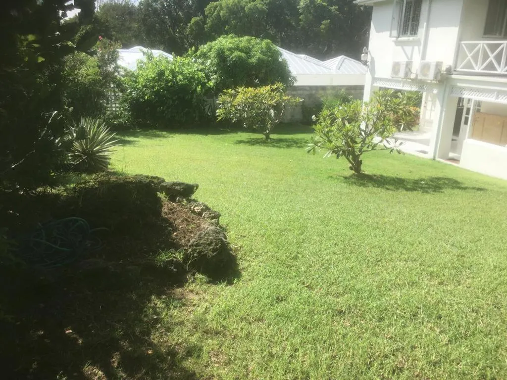 Garden view in Spacious White House Villa 1 minute to sandy beaches
