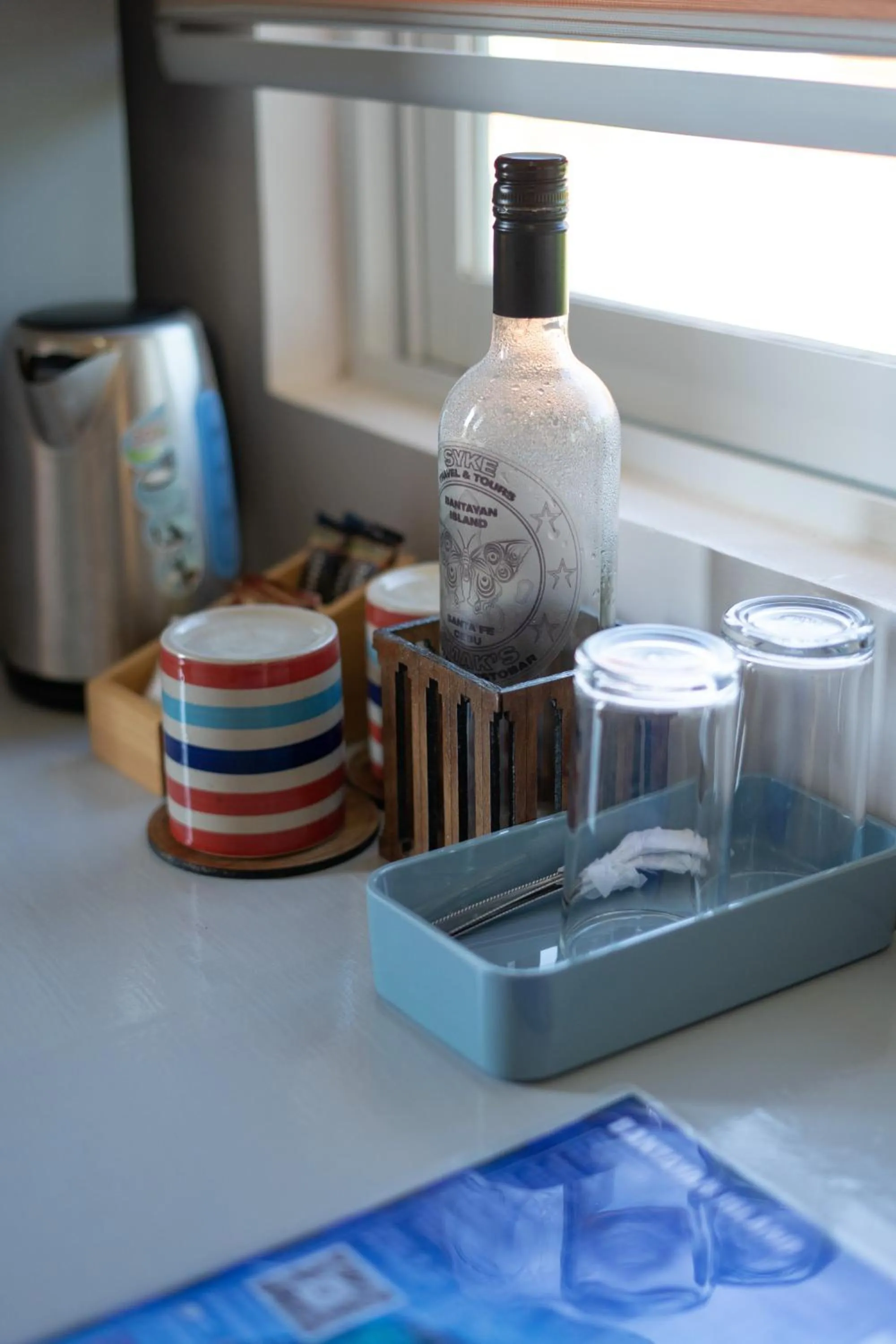 Coffee/tea facilities in SMAK's Hotel