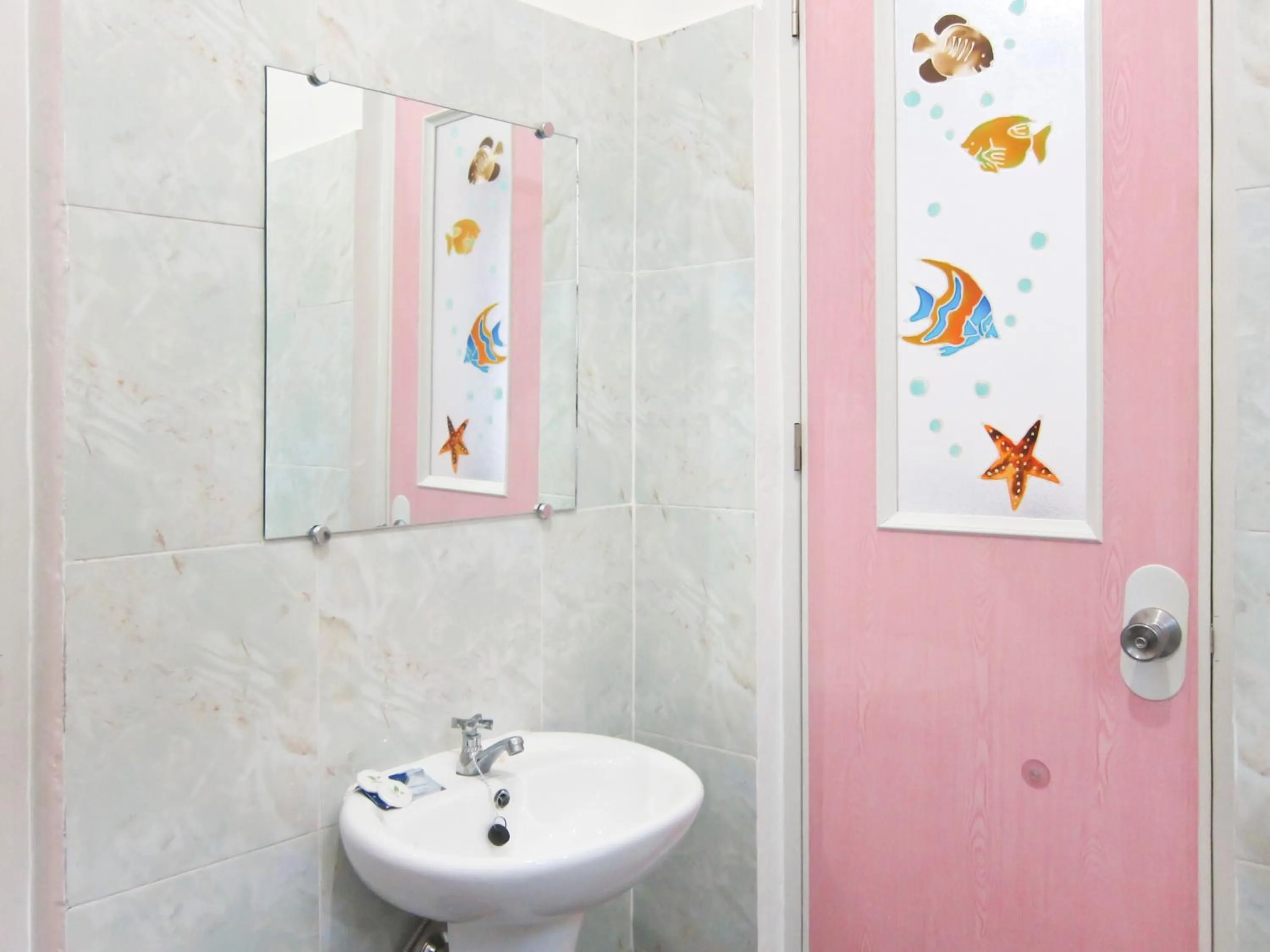 Bathroom in SMAK's Hotel