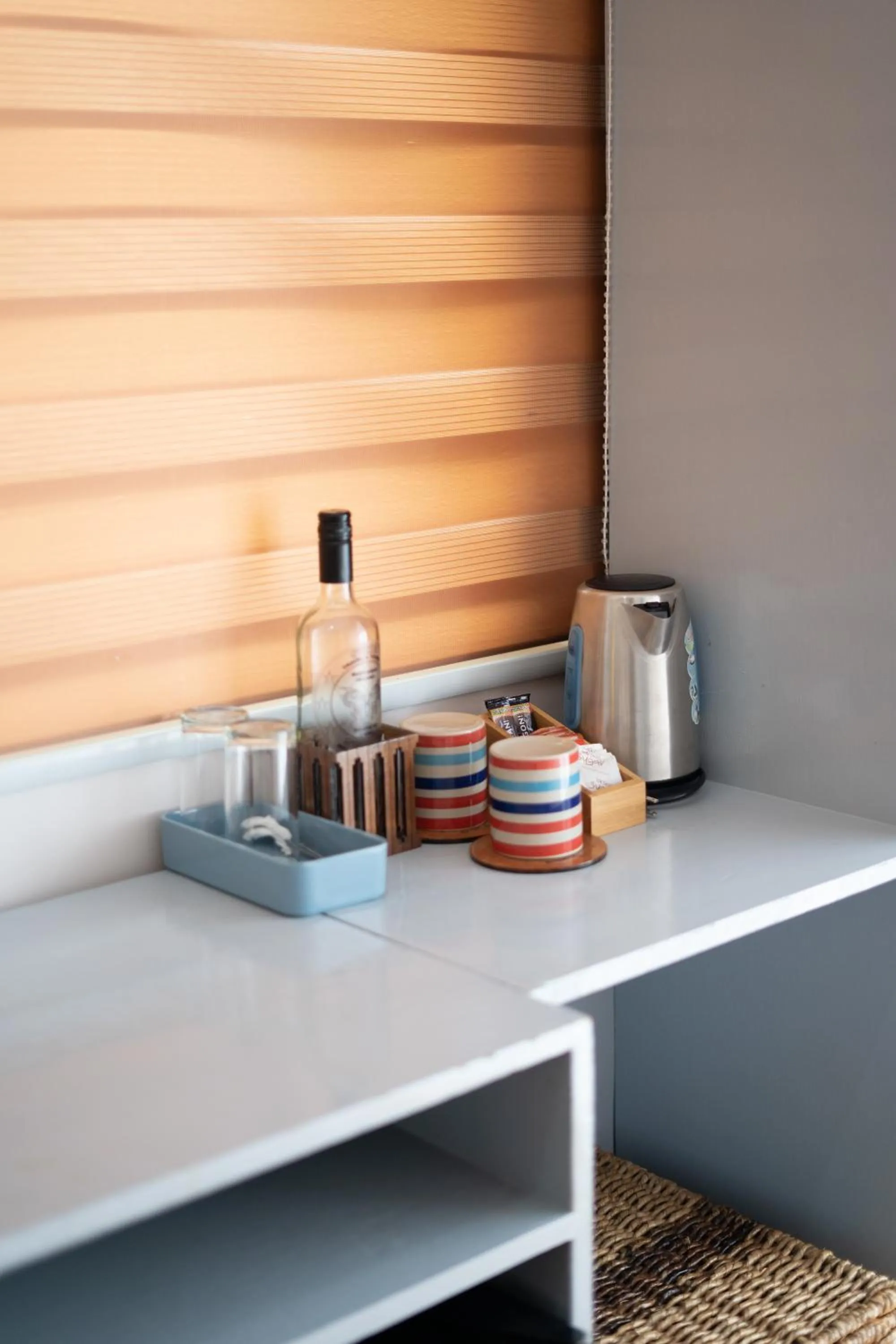 Coffee/tea facilities in SMAK's Hotel