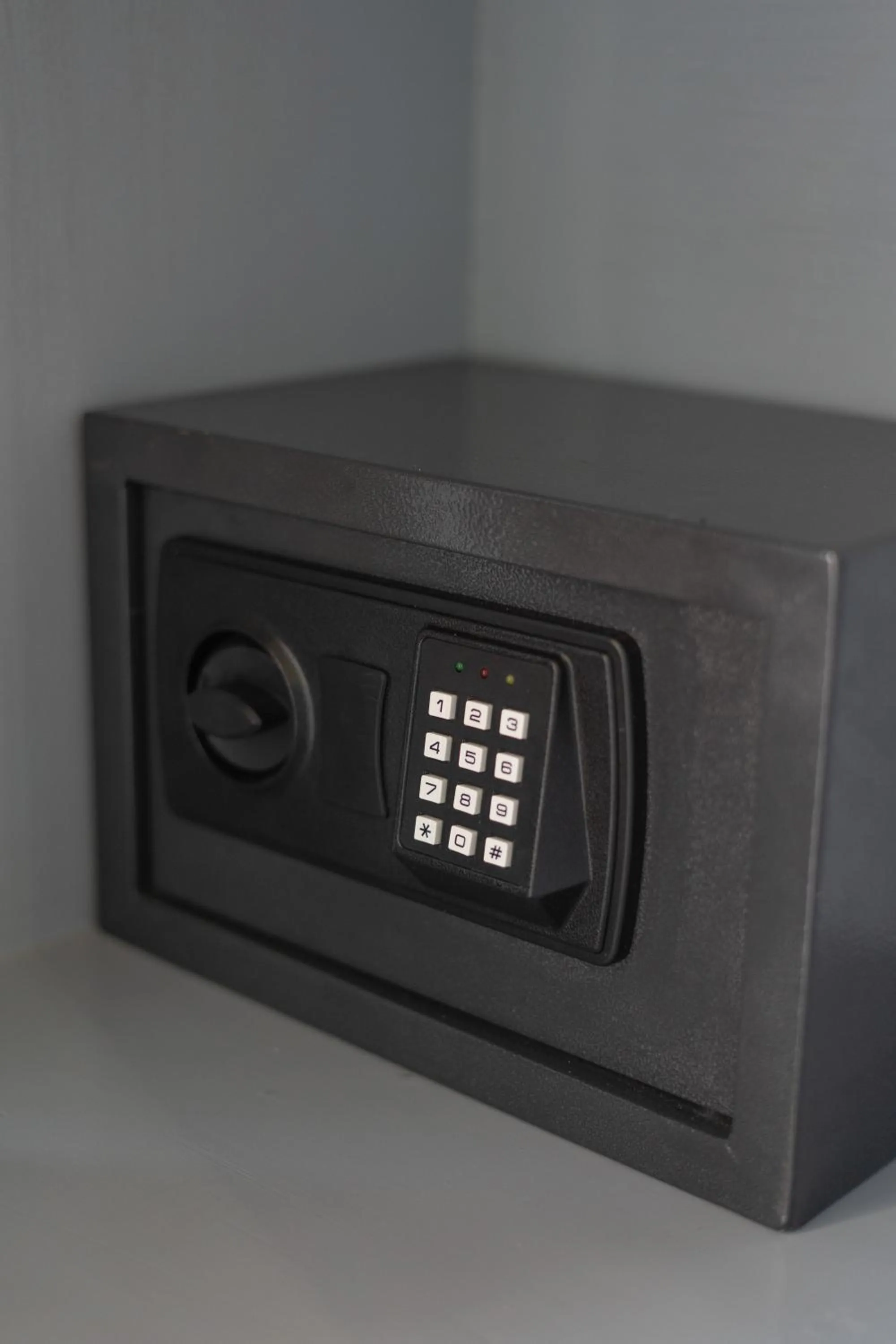 safe in SMAK's Hotel