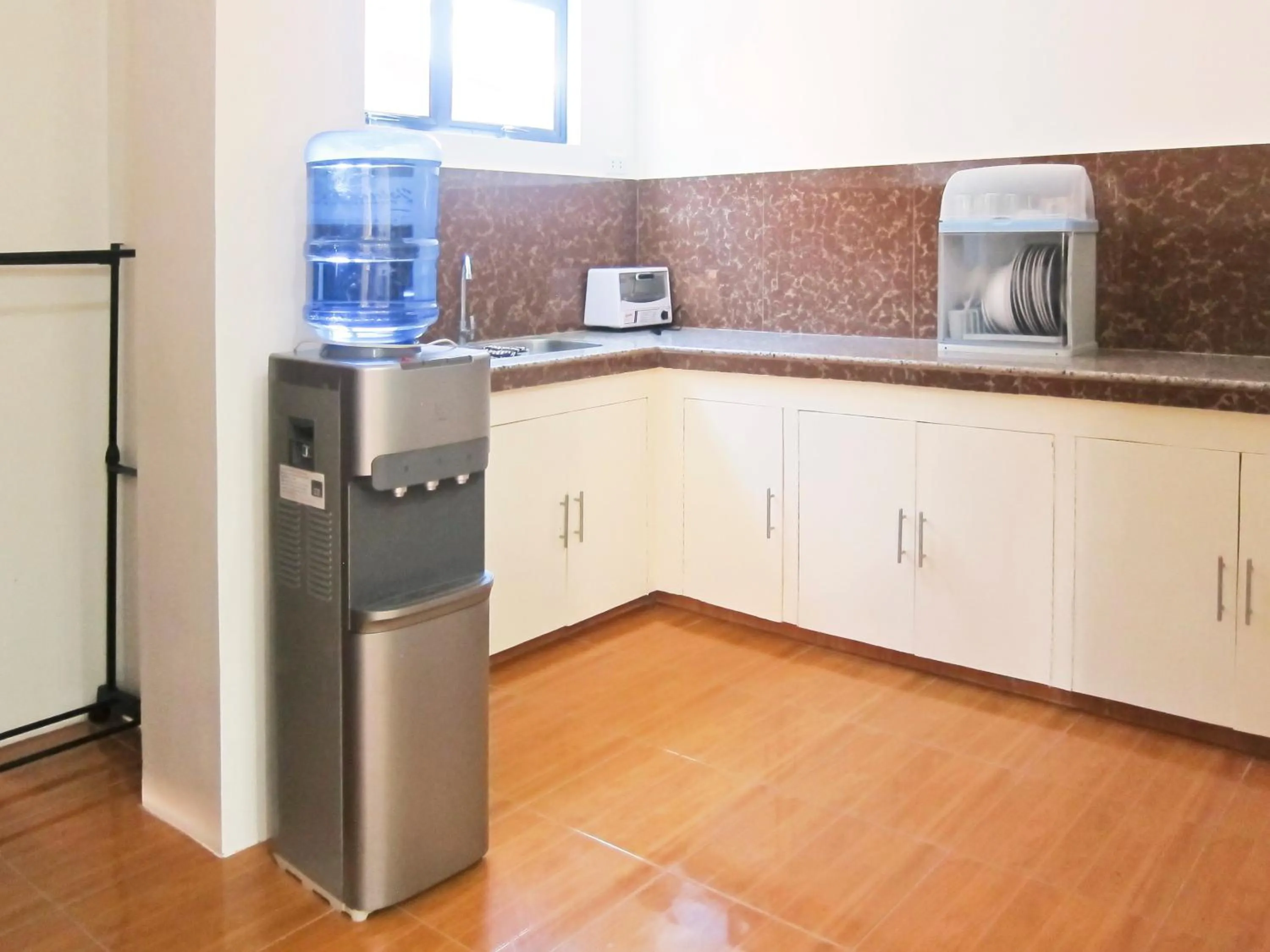 Kitchen or kitchenette in SMAK's Hotel