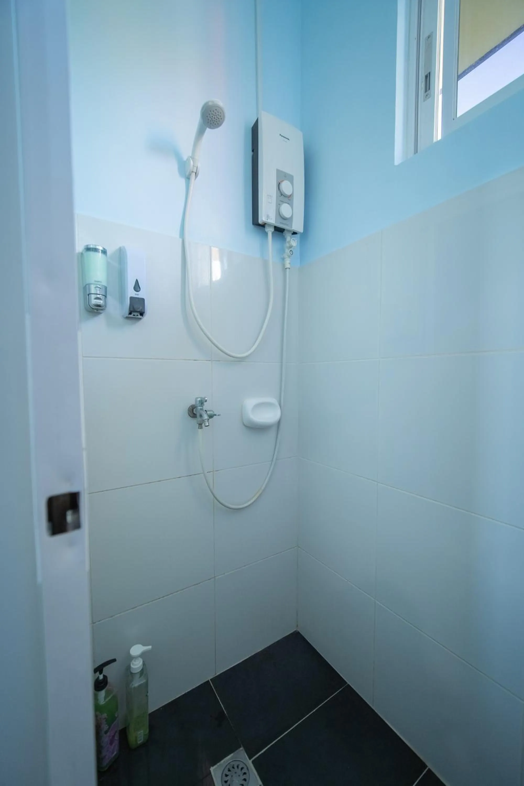 Shower in SMAK's Hotel