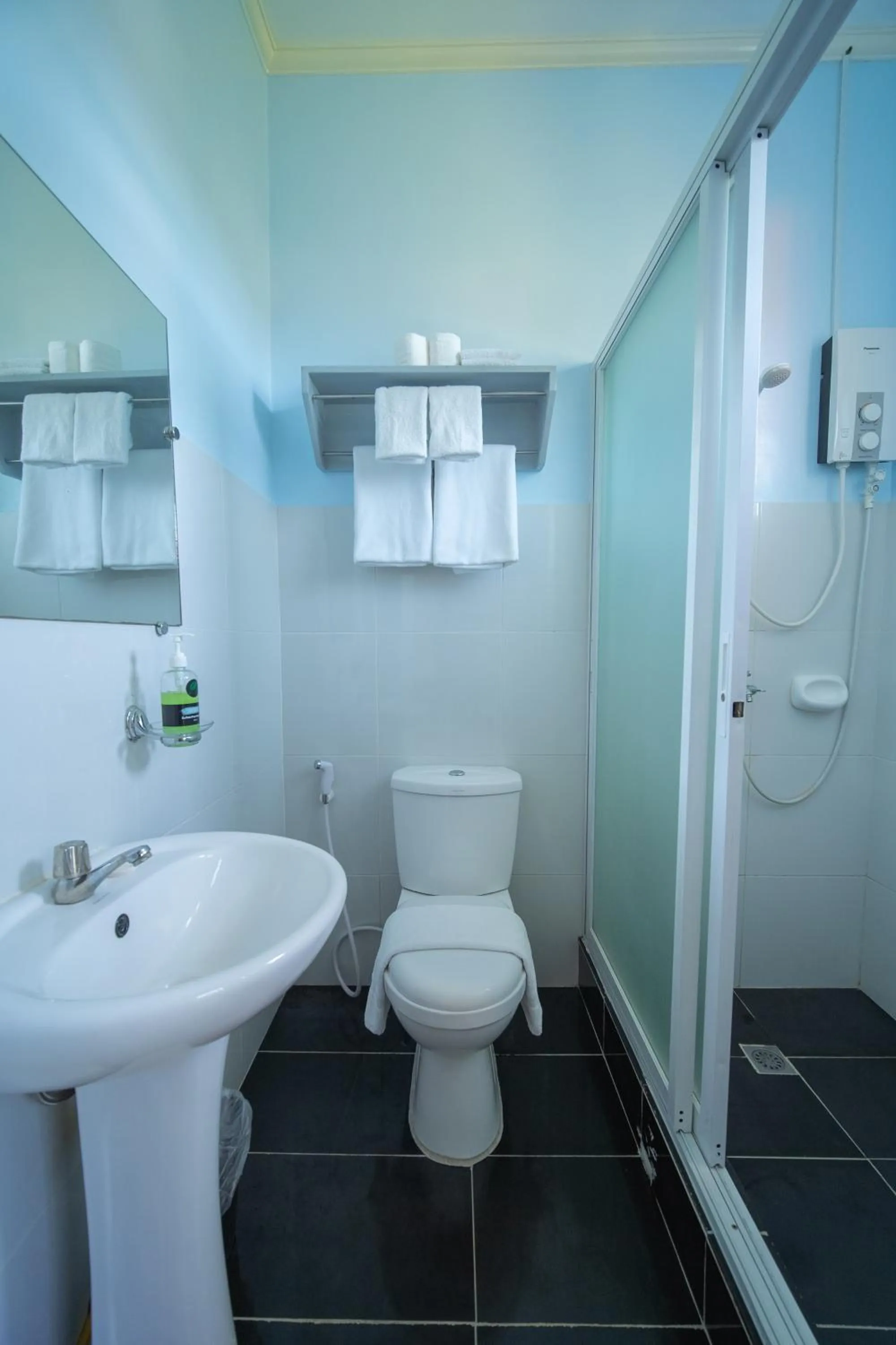 Shower in SMAK's Hotel