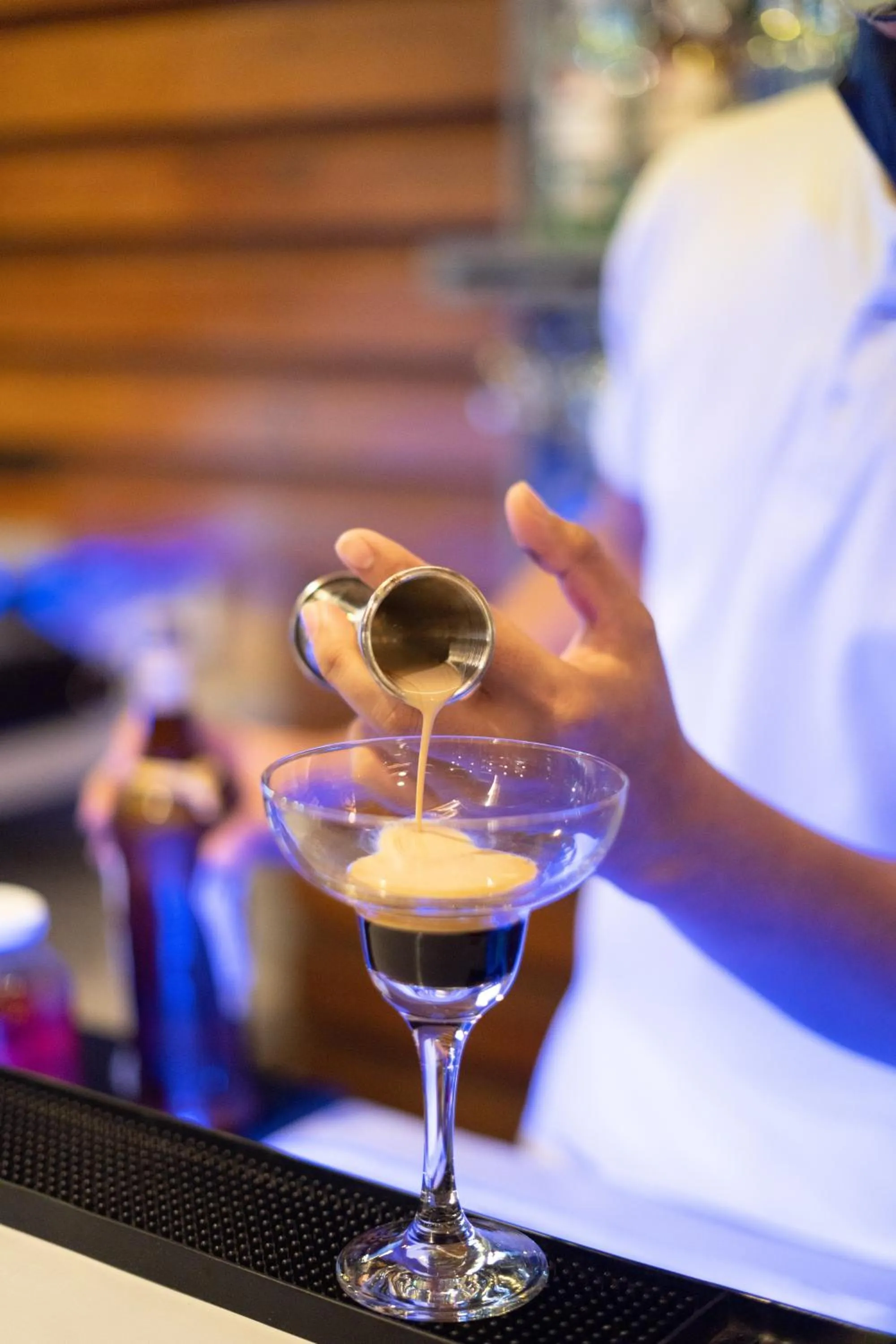 People in SMAK's Hotel