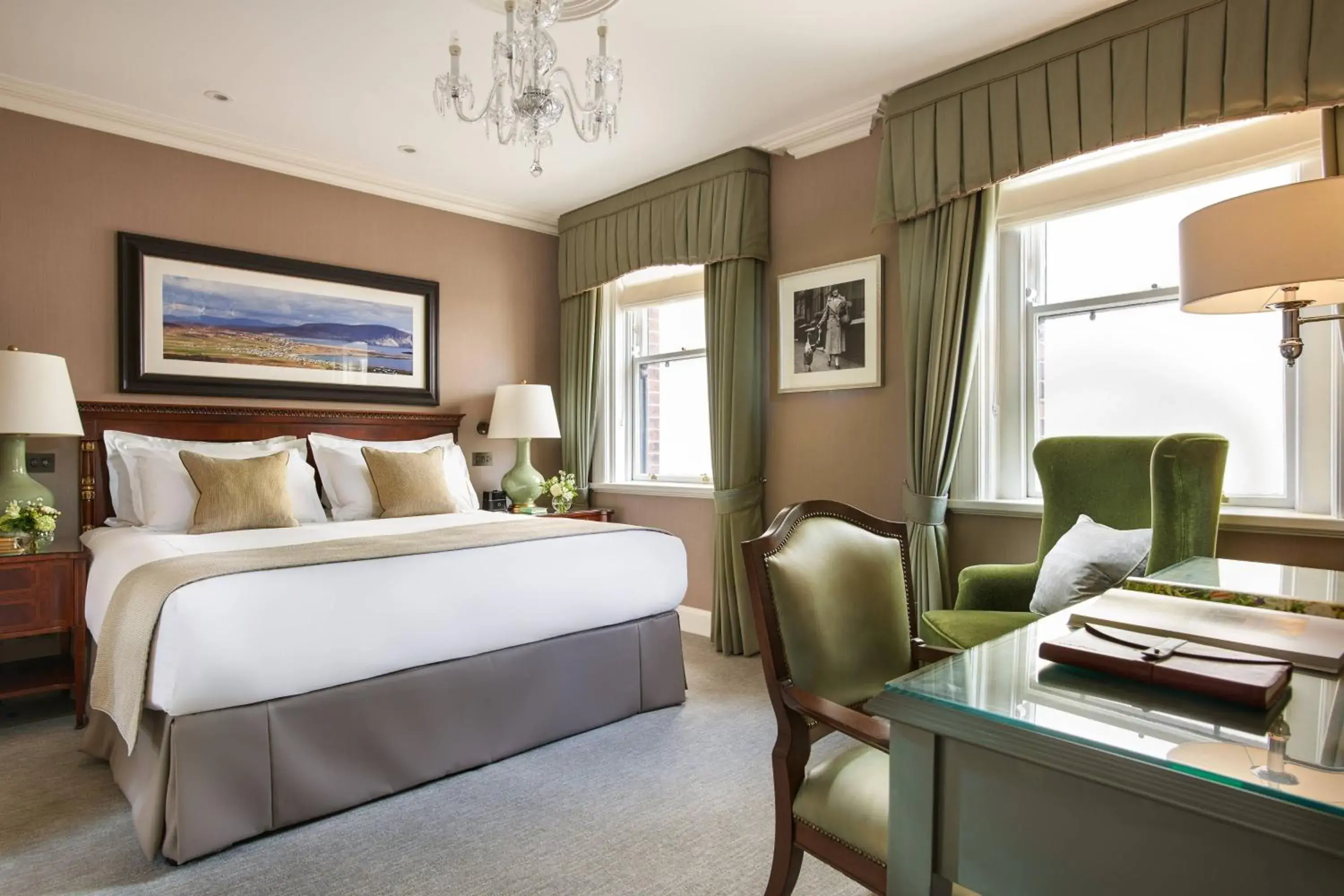 One-Bedroom King Suite with Courtyard View - Heritage Wing in The Shelbourne, Autograph Collection One-Bedroom King Suite with Courtyard View - Heritage Wing in The Shelbourne, Autograph Collection