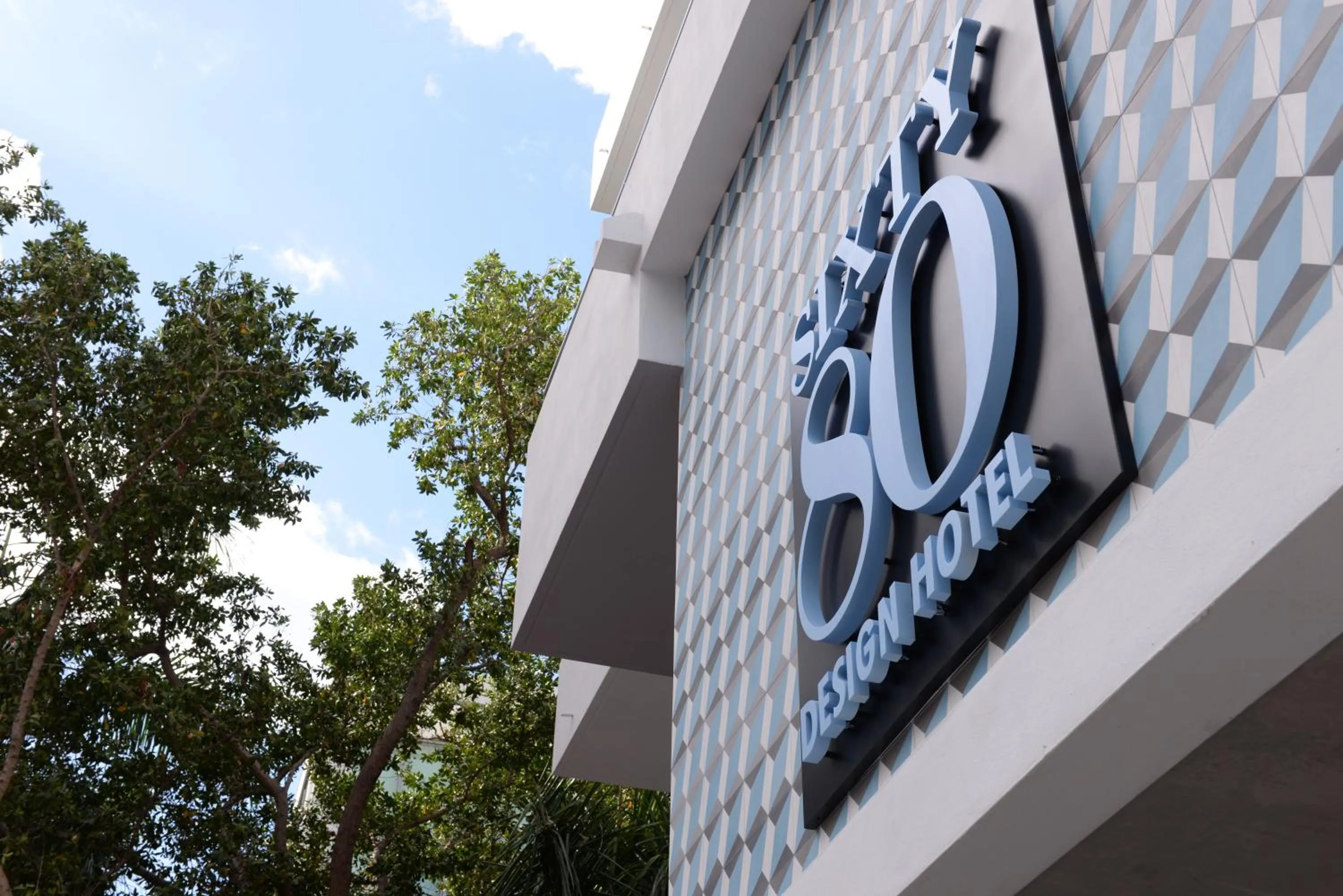 Facade/entrance in 6080 Design Hotel by Eskape Collection