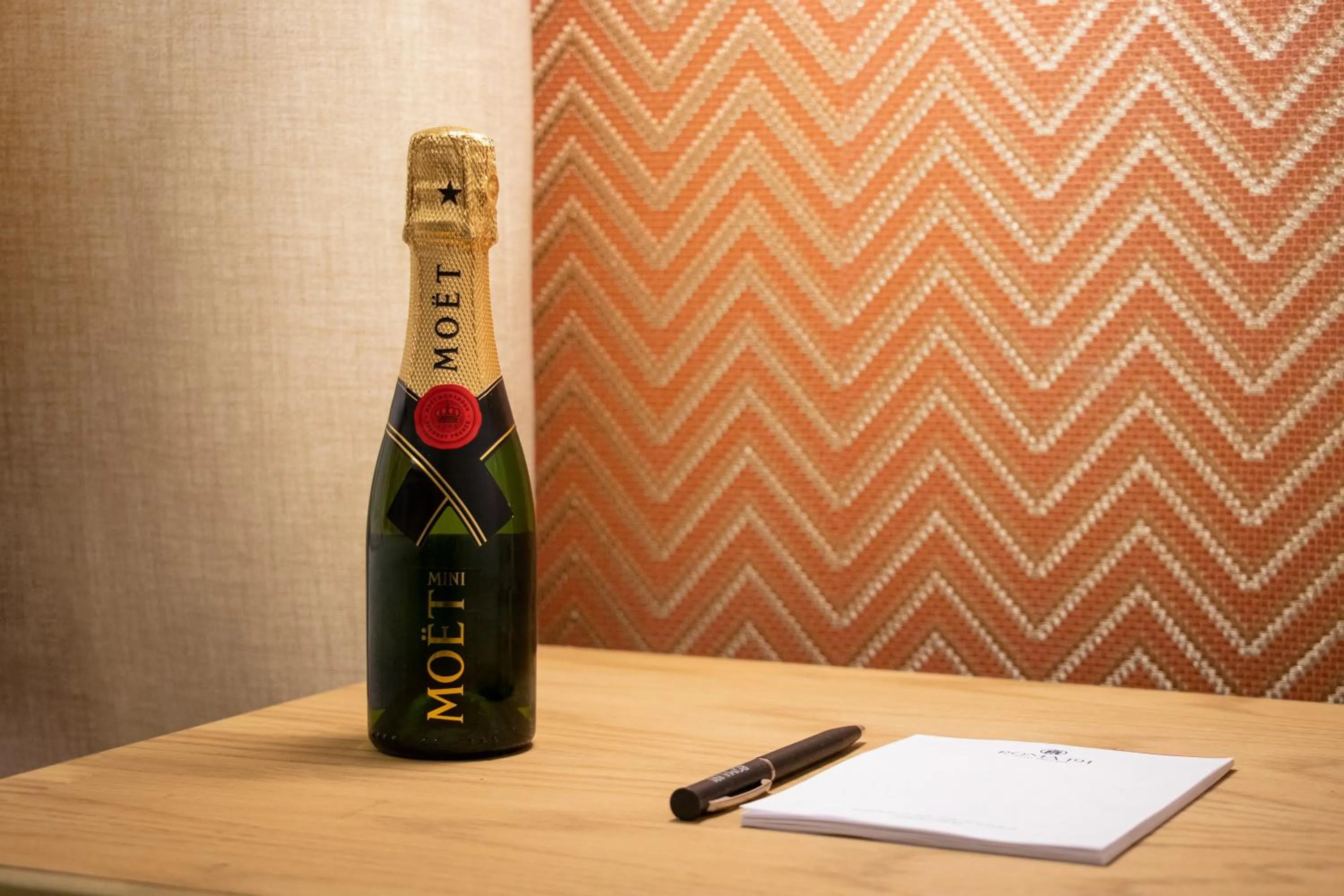 Drinks in Hotel Roma 191