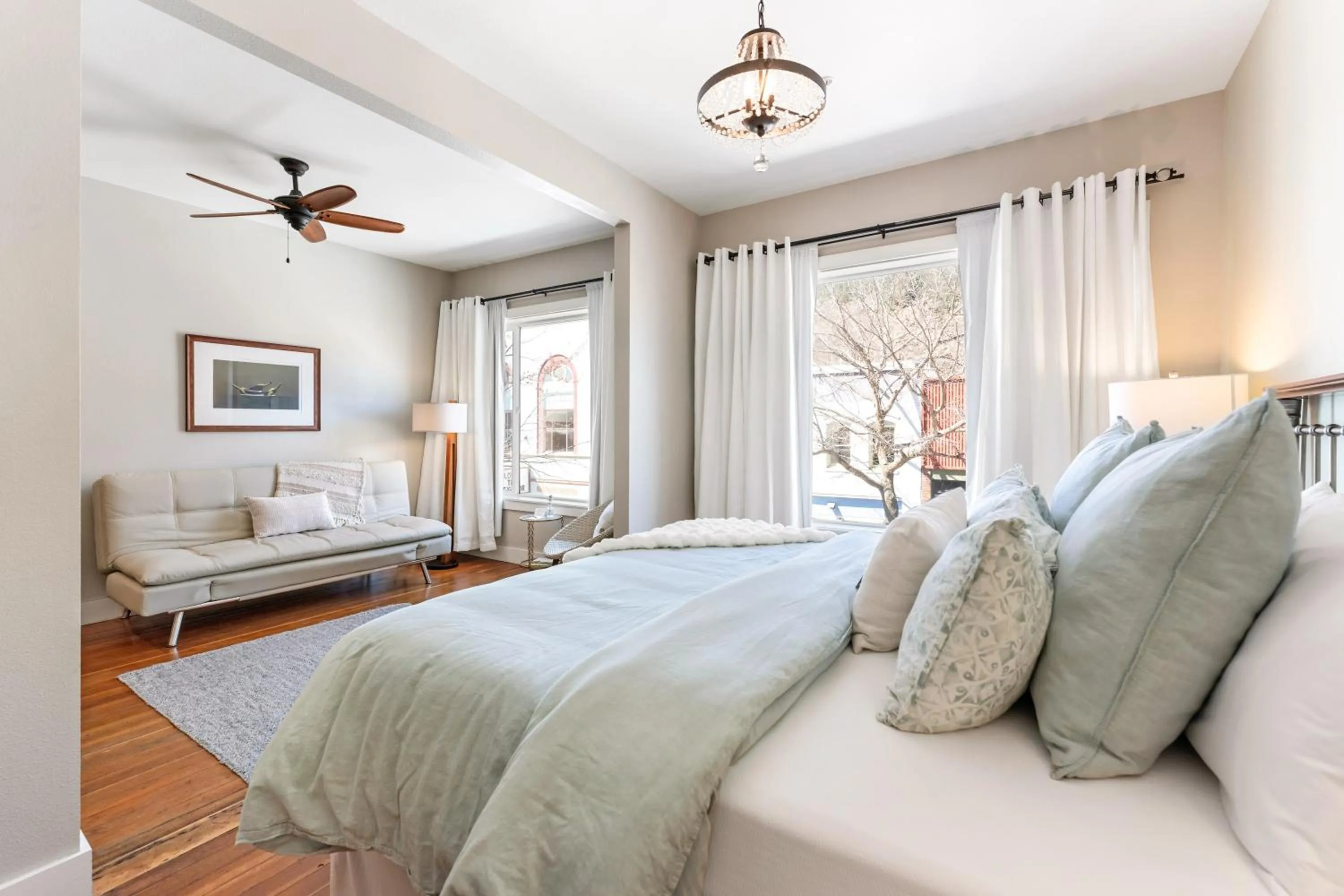 Bed in Mossbrae Hotel