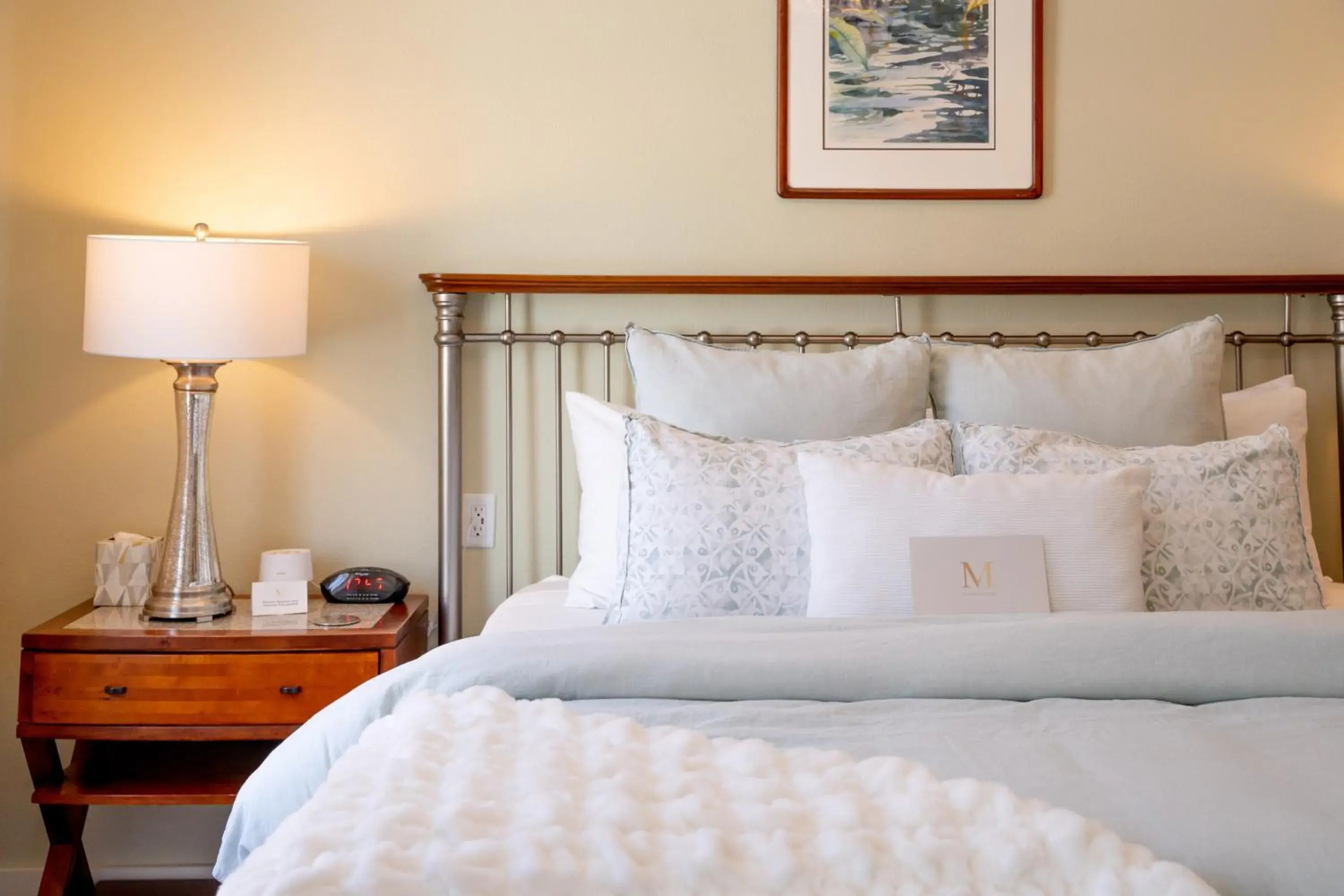 King Studio with Sofa Bed in Mossbrae Hotel King Studio with Sofa Bed in Mossbrae Hotel